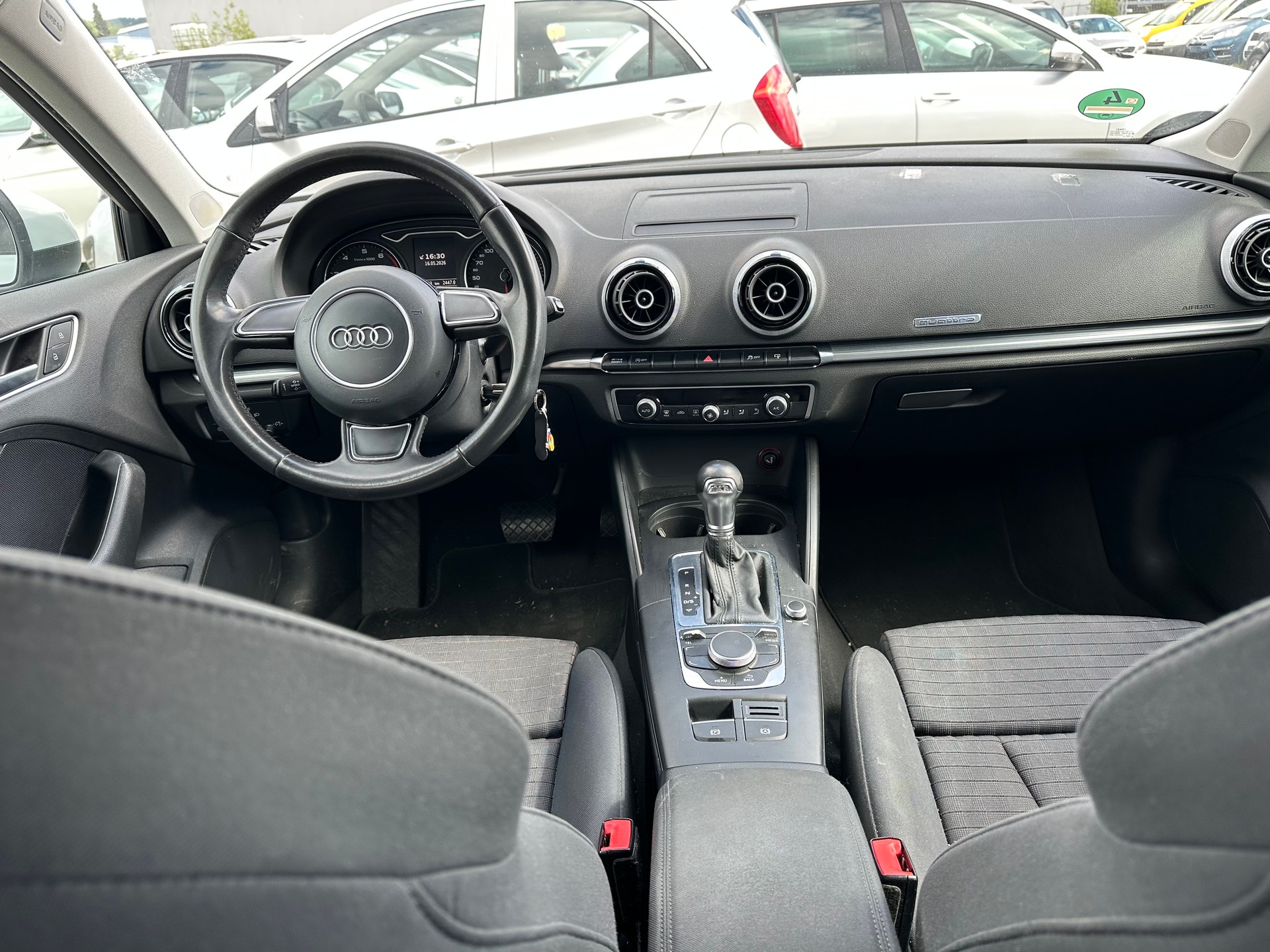 AUDI A3 Sportback 1.8 TFSI Ambition quattro S-tronic-image-11