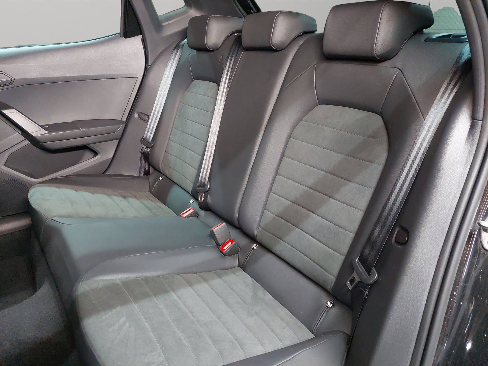SEAT Ibiza 1.0 EcoTSI FR DSG-image-7