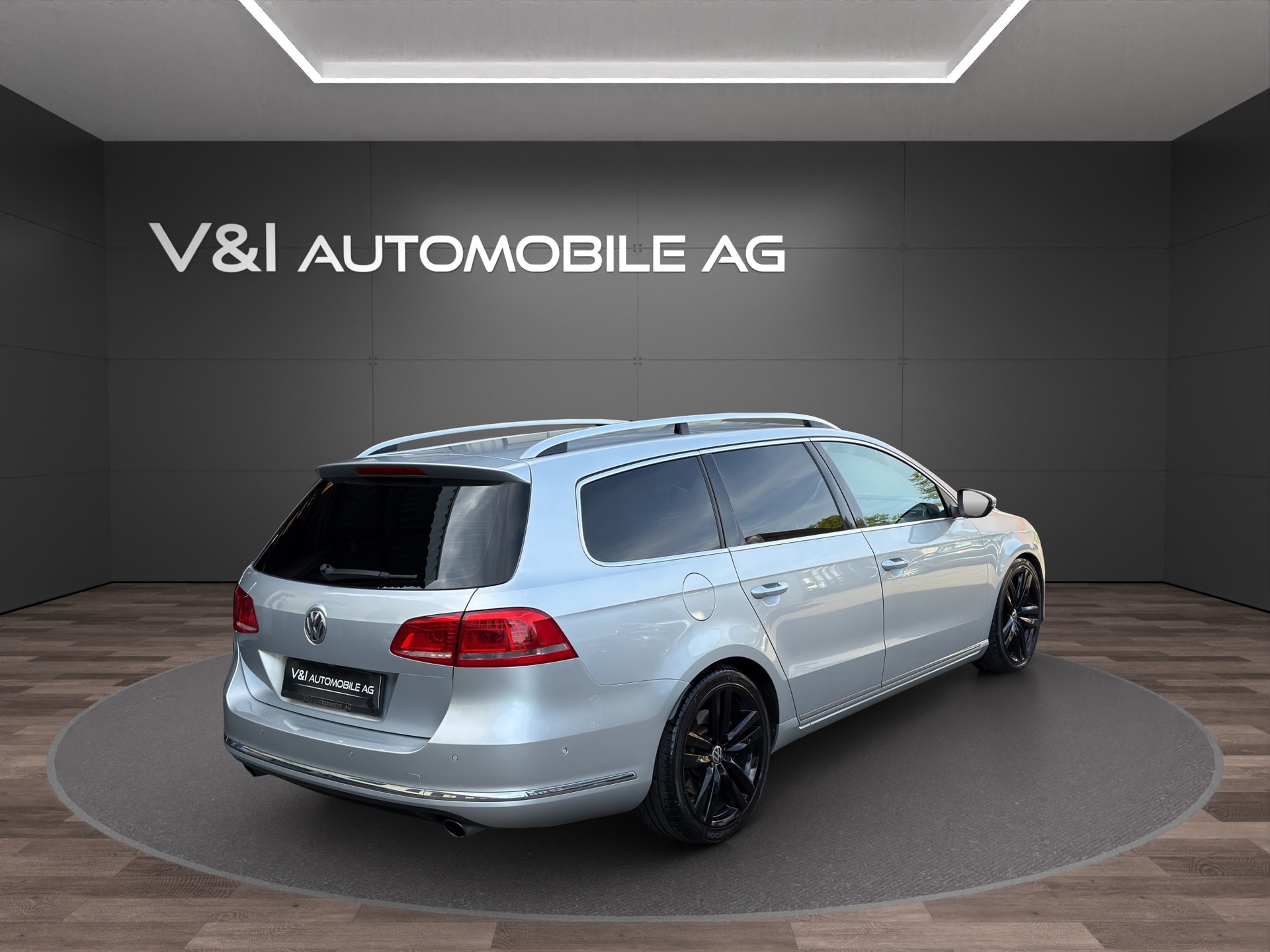 VW Passat Variant 3.6 FSI Highline 4Motion DSG-image-4