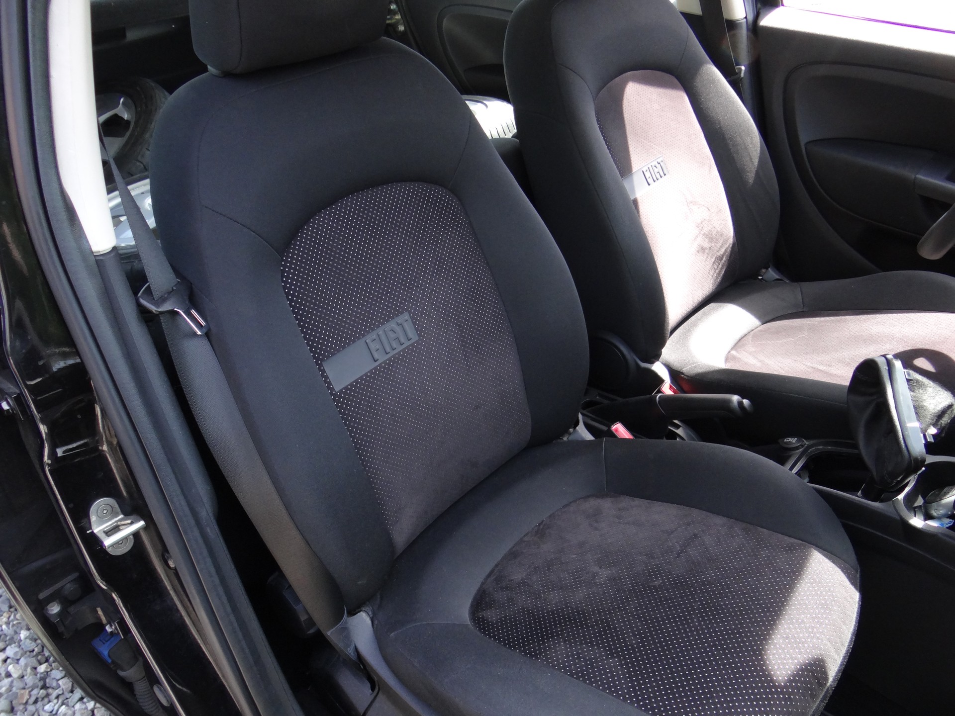 FIAT Punto 1.4 Emotion-image-6