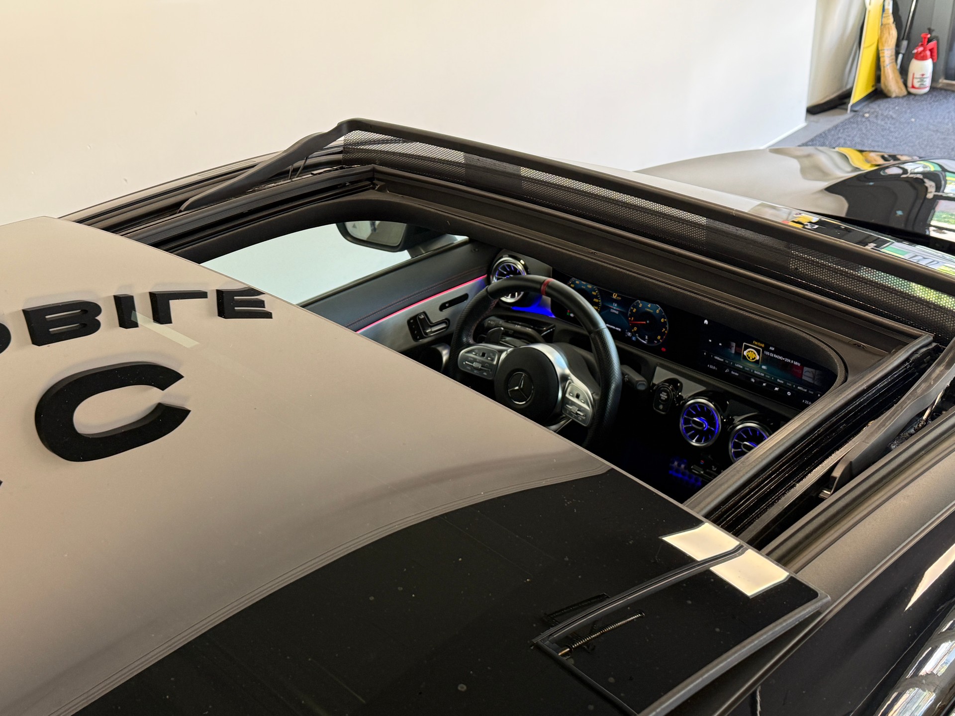 MERCEDES-BENZ CLA Shooting Brake 35 AMG 4Matic 7G-DCT-image-5