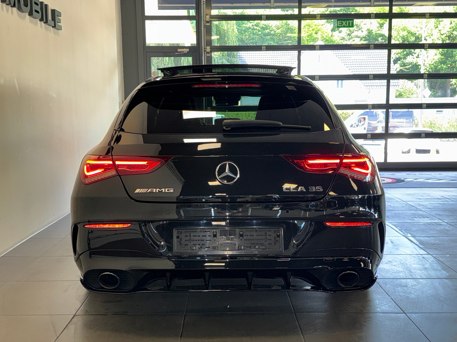 MERCEDES-BENZ CLA Shooting Brake 35 AMG 4Matic 7G-DCT-showroom-element-3