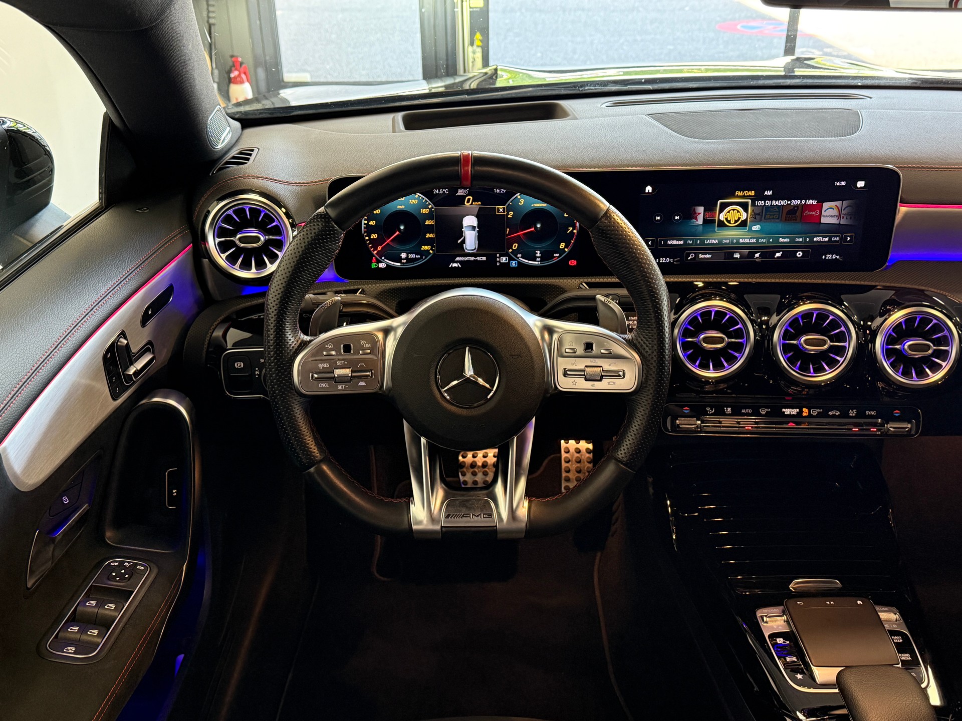 MERCEDES-BENZ CLA Shooting Brake 35 AMG 4Matic 7G-DCT-image-6