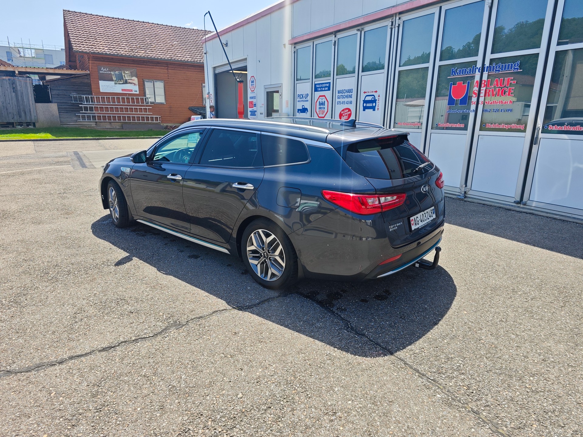 KIA 2.0 GDi Plug-in Hybrid Style-image-2