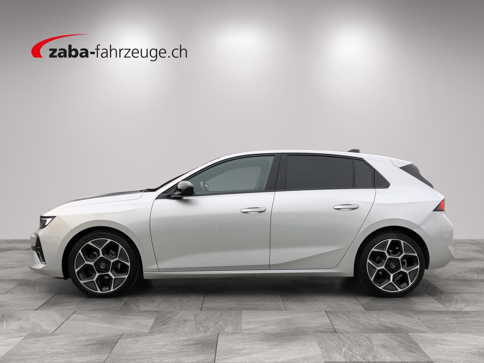 OPEL Astra 1.2i Turbo Swiss Plus A-showroom-element-1