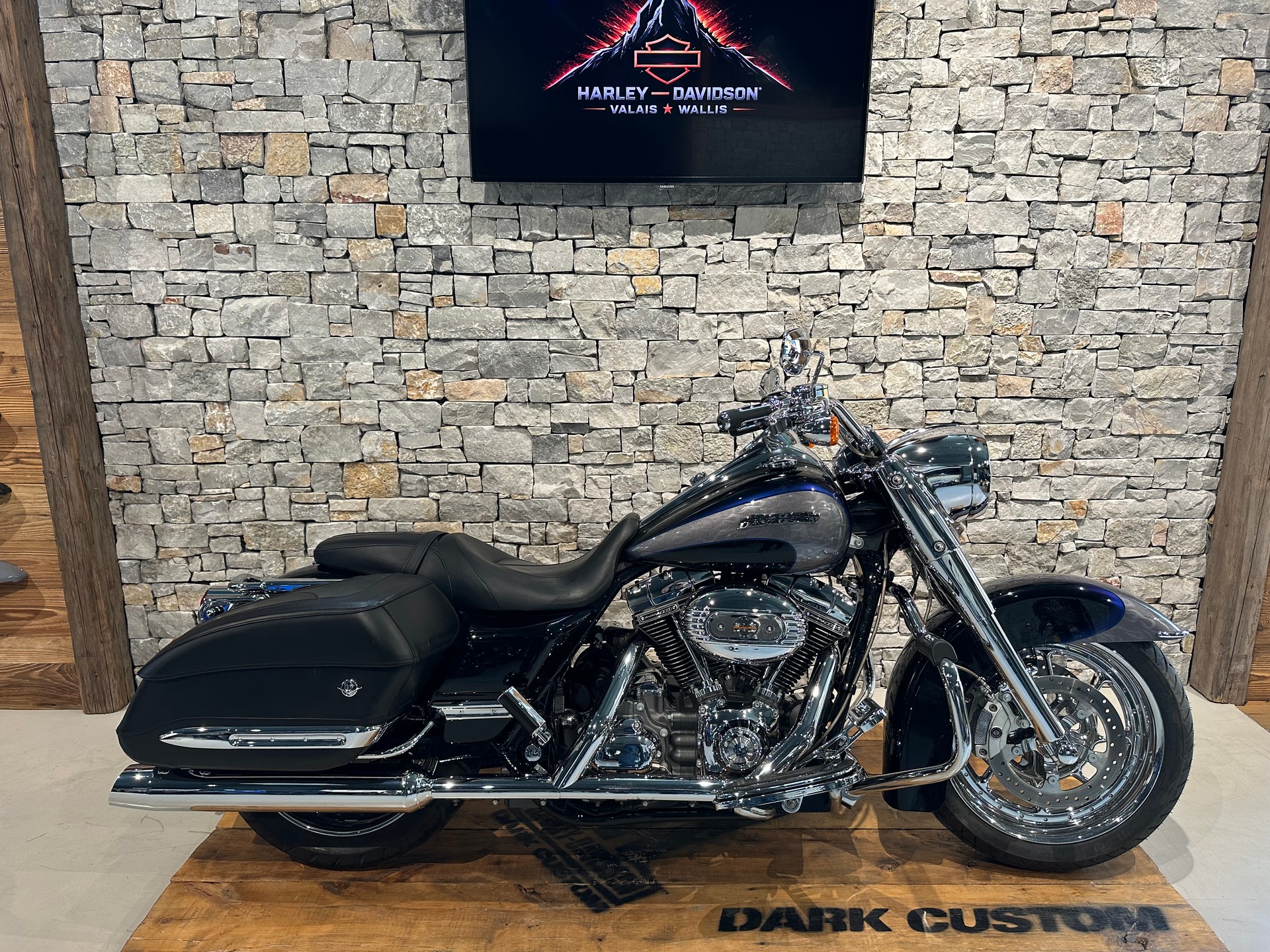 HARLEY-DAVIDSON FLHRSE - Road King CVO