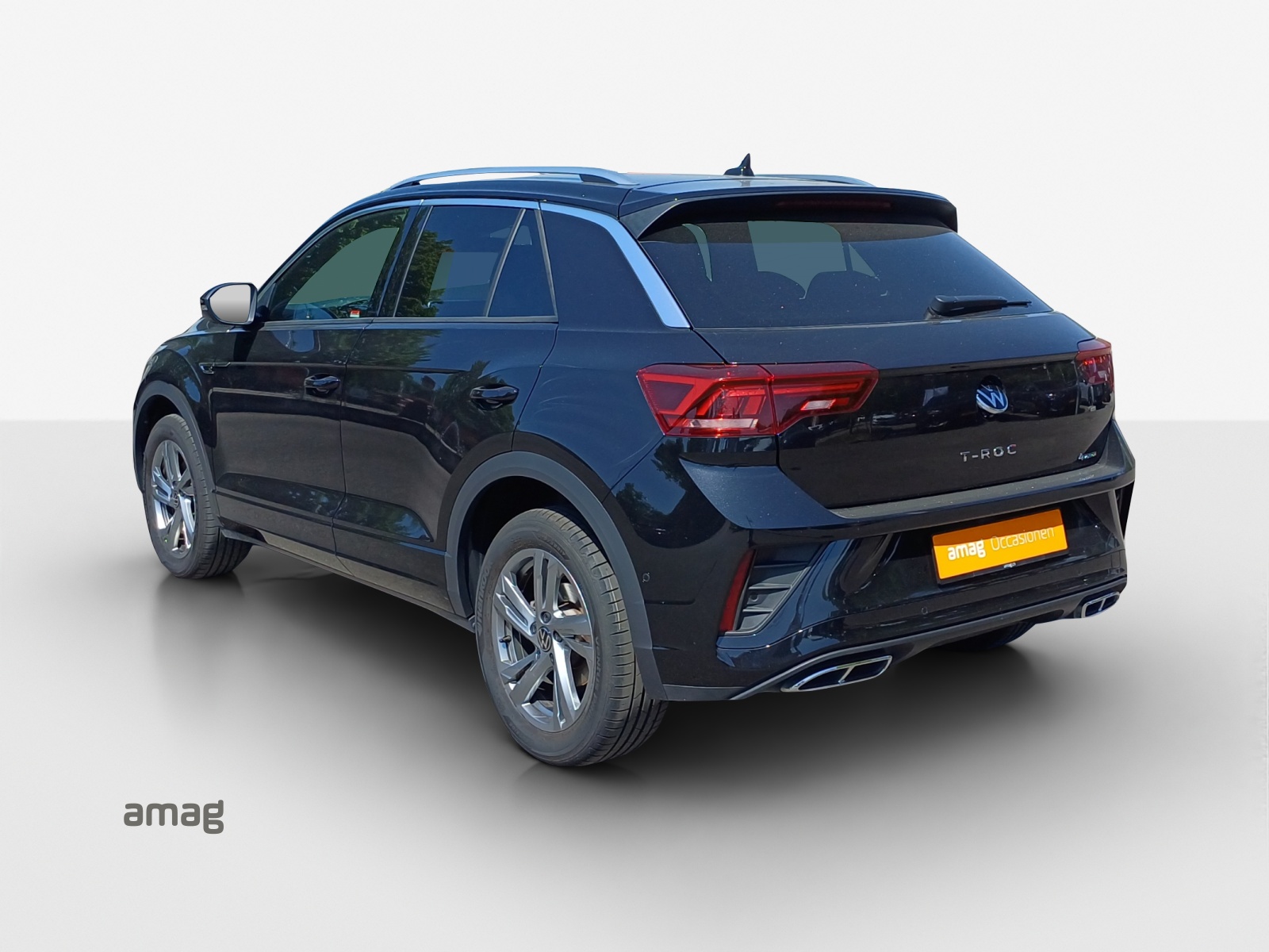VW T-Roc 2.0 TSI R-Line DSG 4Motion-image-2