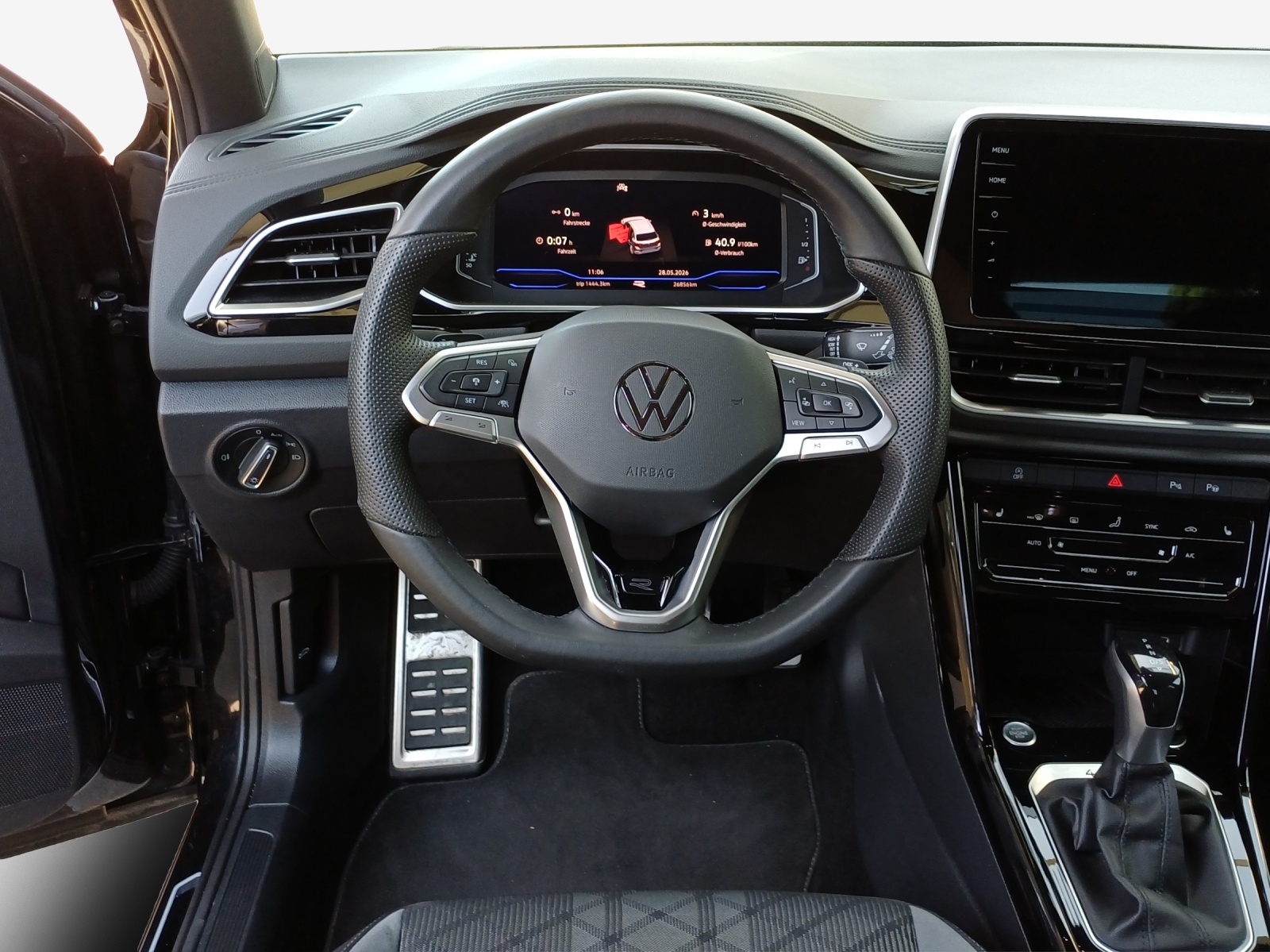 VW T-Roc 2.0 TSI R-Line DSG 4Motion-image-9