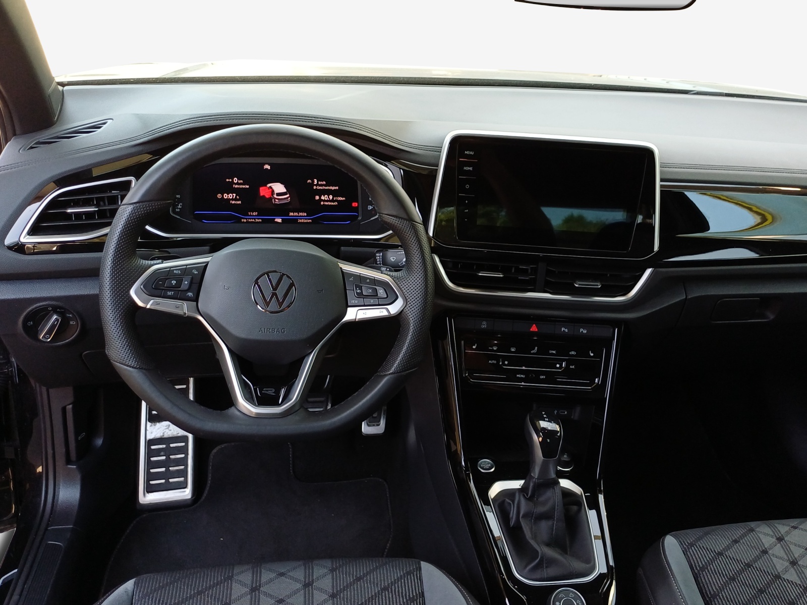 VW T-Roc 2.0 TSI R-Line DSG 4Motion-image-8