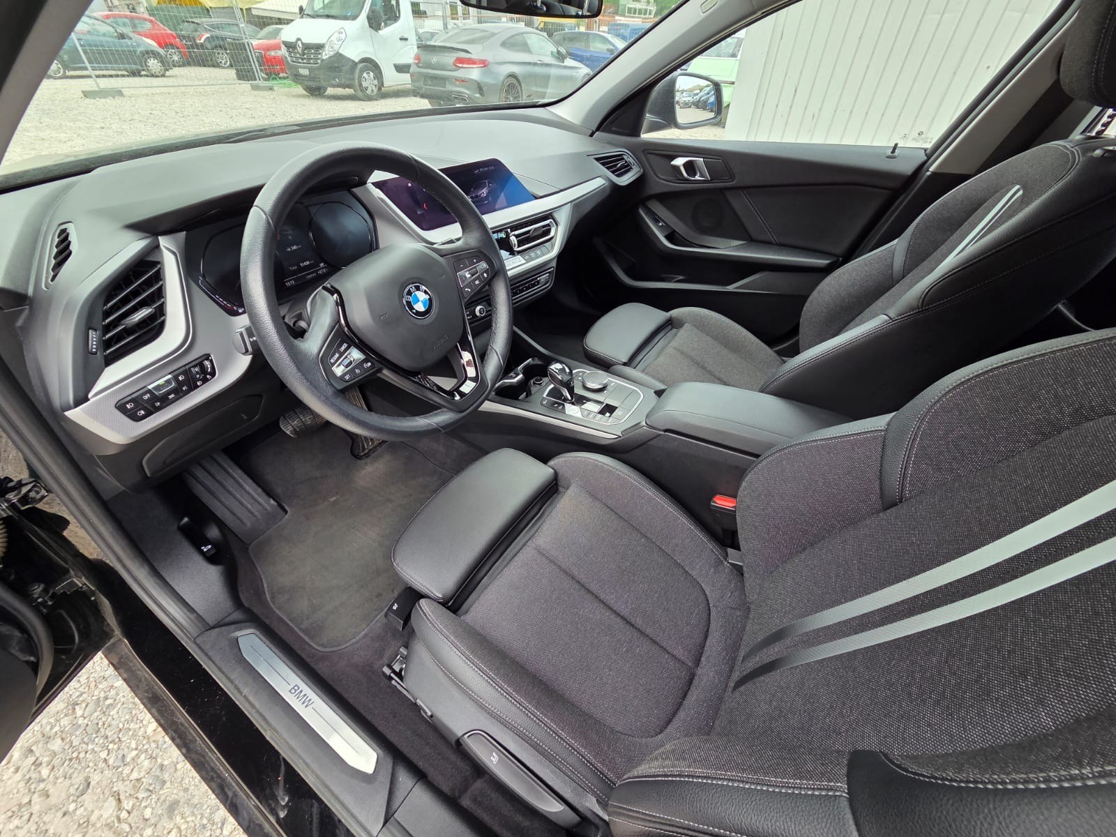 BMW 118i Steptronic-image-8