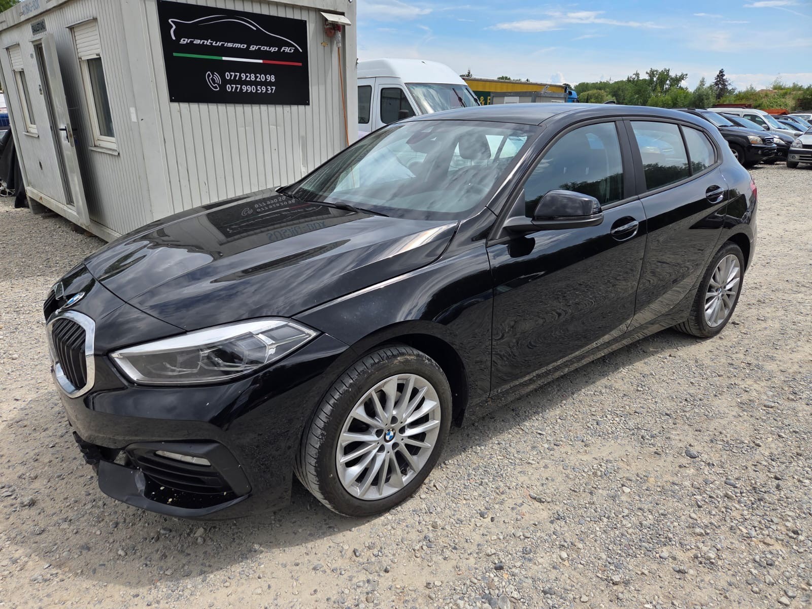 BMW 118i Steptronic-image-1