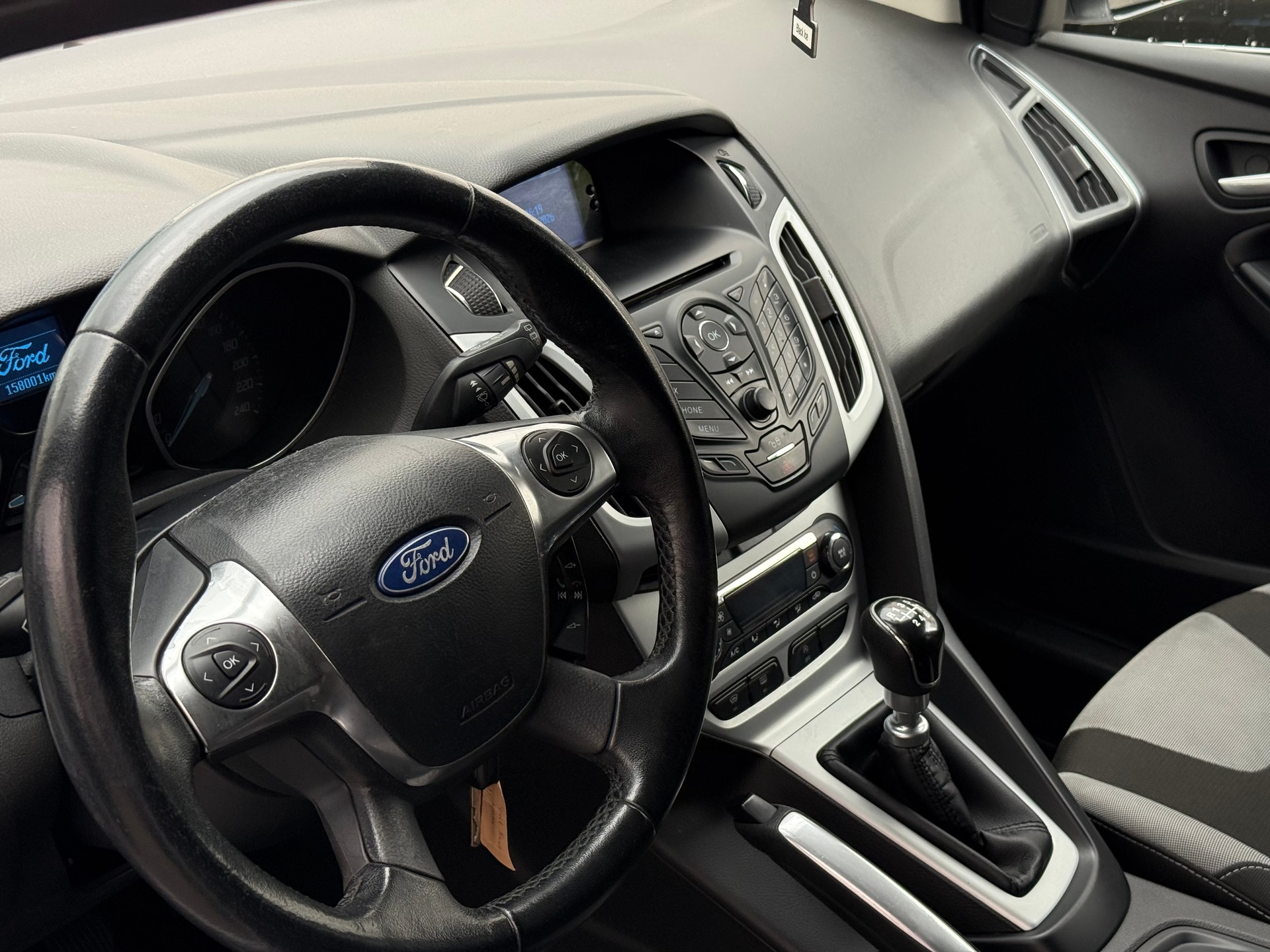 FORD Focus 1.6 SCTi Titanium-image-6