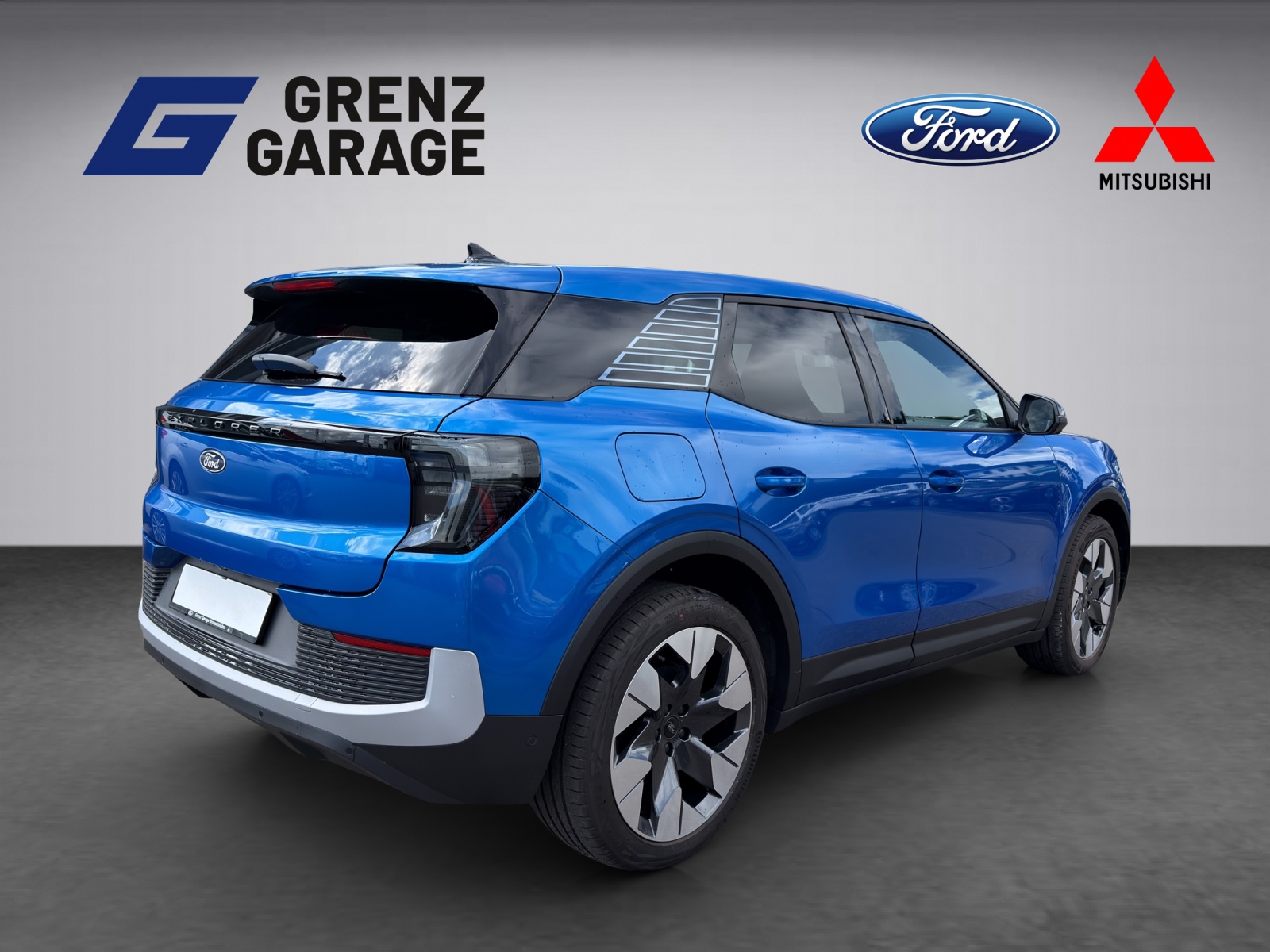 FORD Explorer Extended Range Premium AWD-image-4