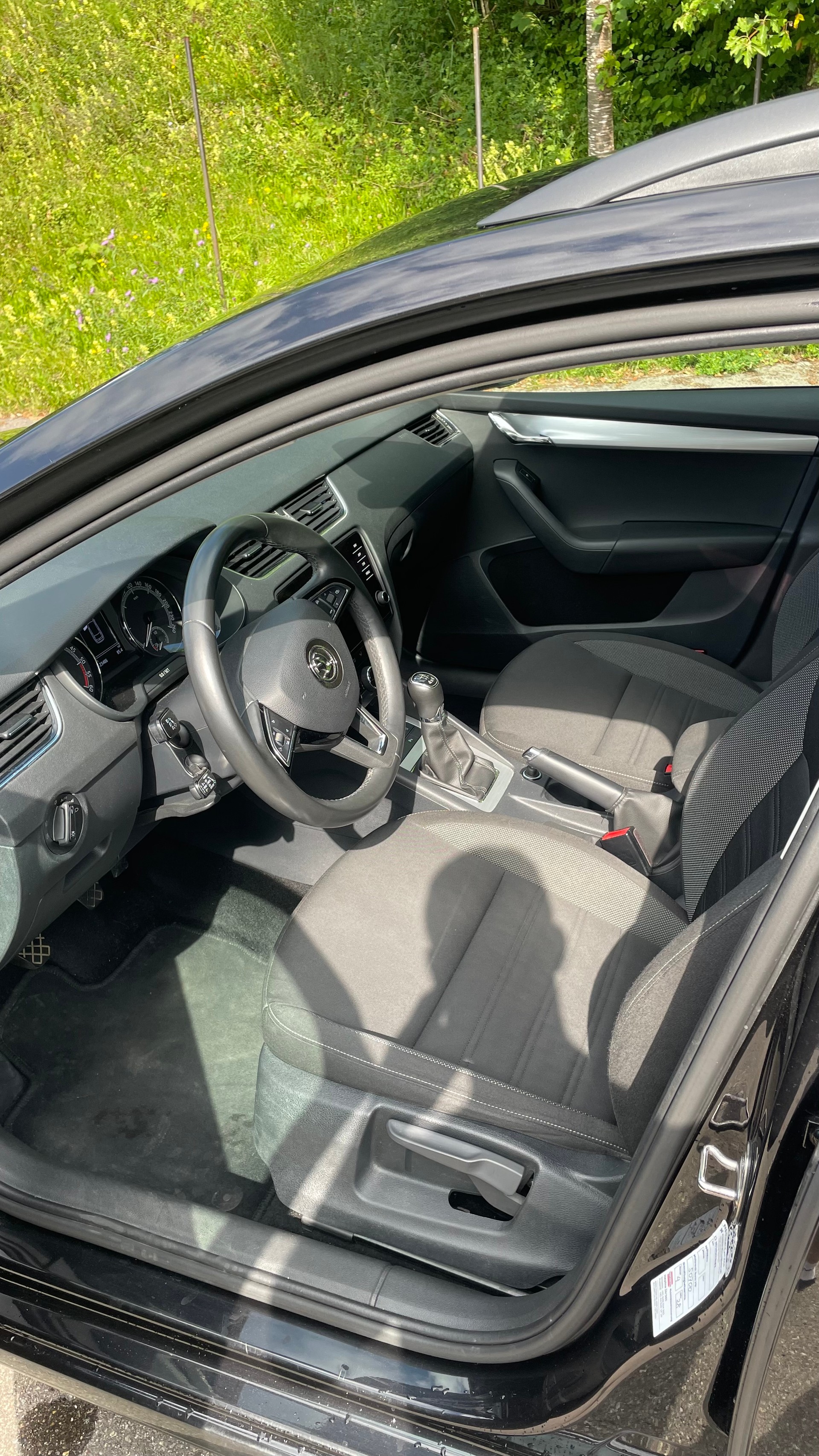 SKODA 1.6 TDI 115 Ambition 4x4-image-5
