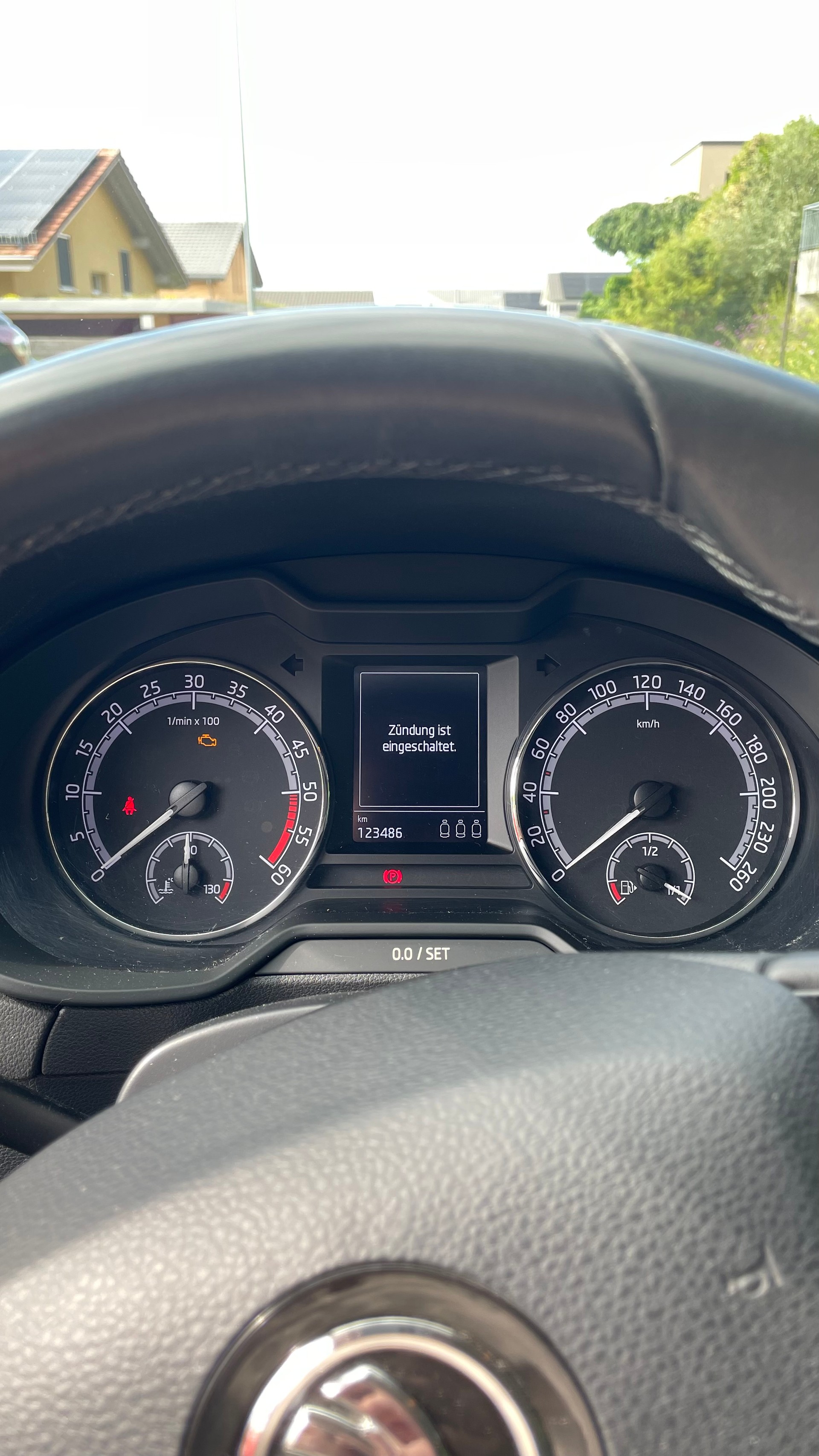SKODA 1.6 TDI 115 Ambition 4x4-image-3