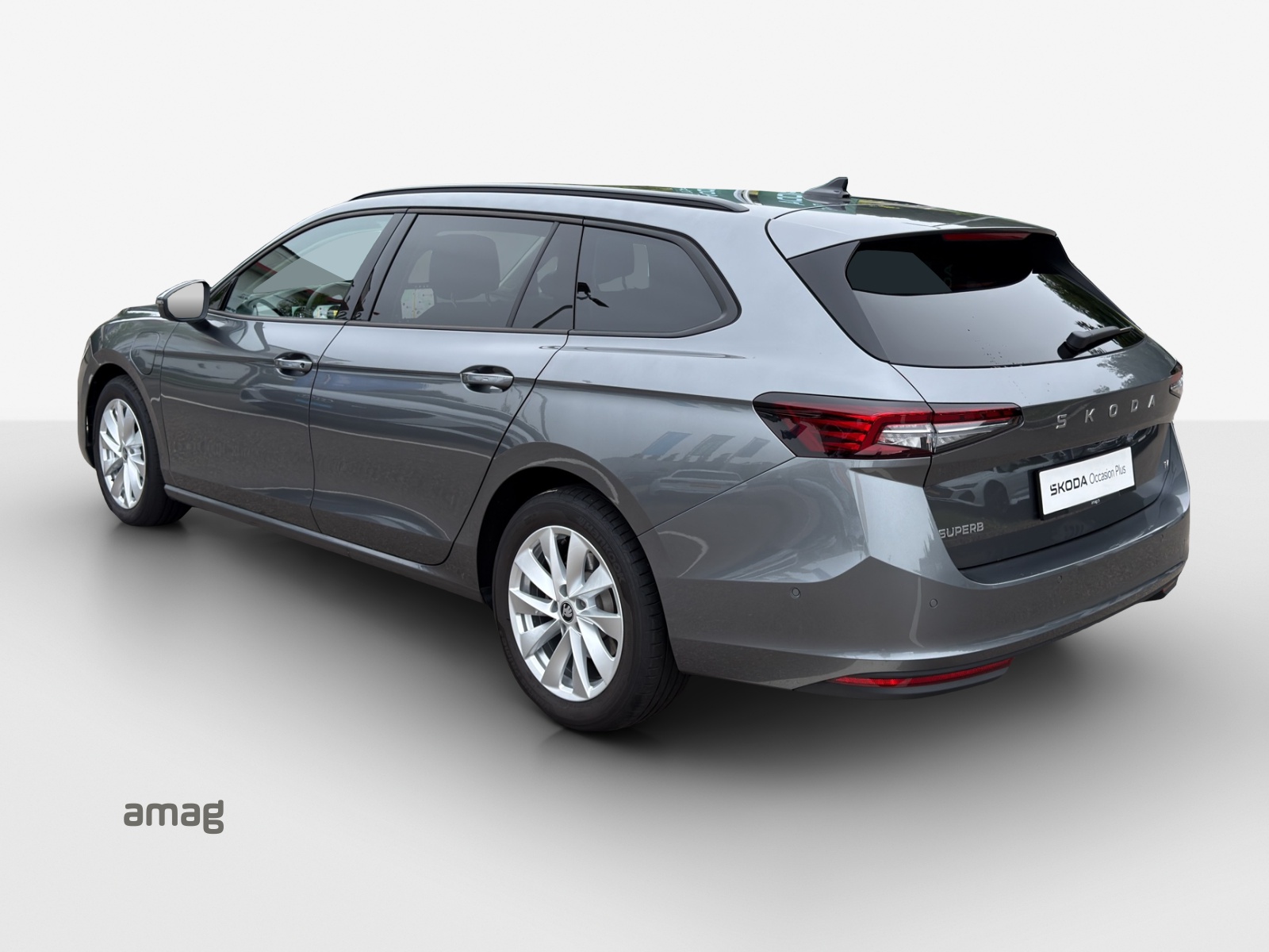 SKODA Superb Combi 1.5 TSI PHEV Selection DSG-image-2