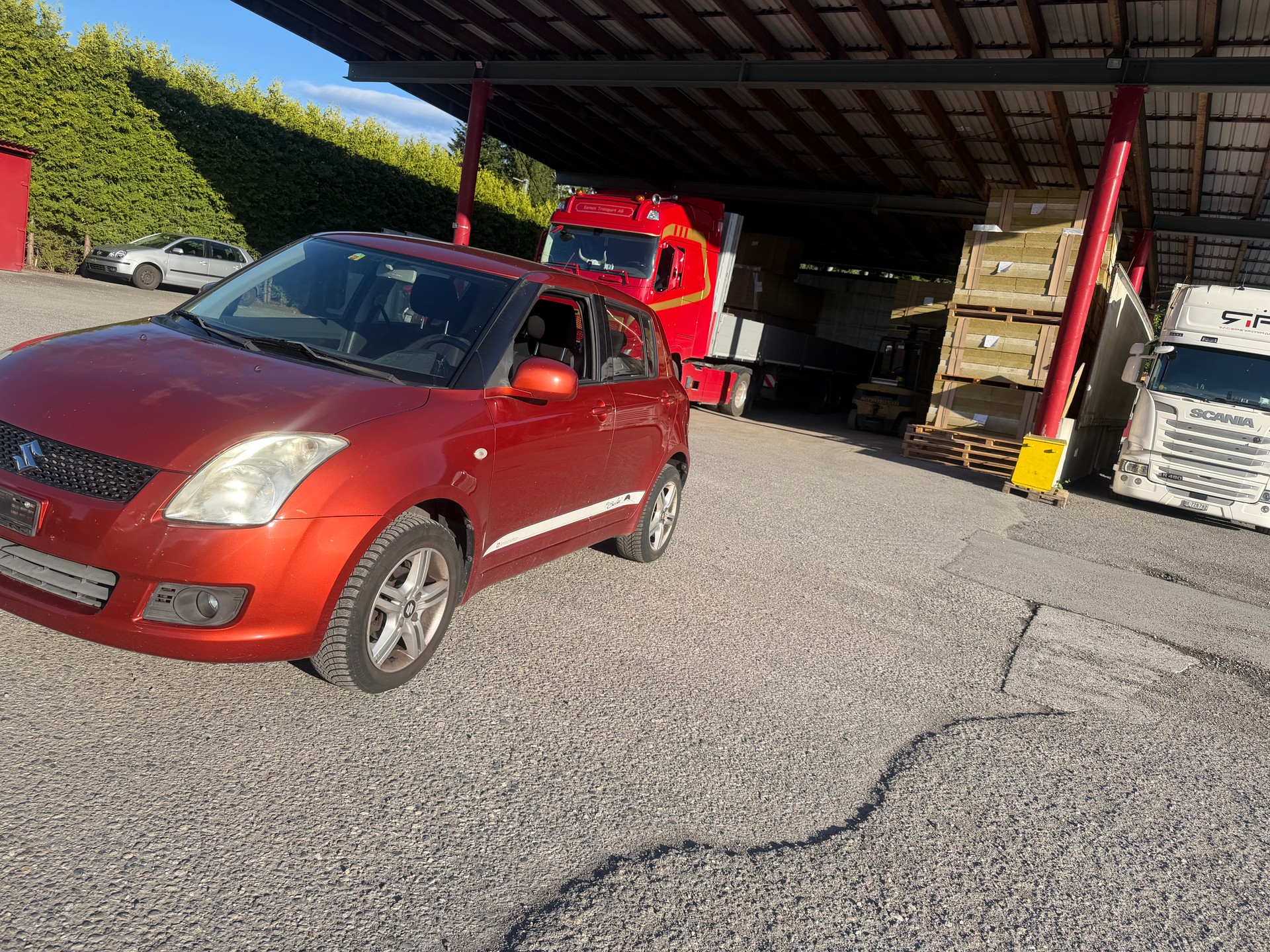 SUZUKI Swift 1.3i 16V GL Top Piz Sulai LE 4x4-image-1