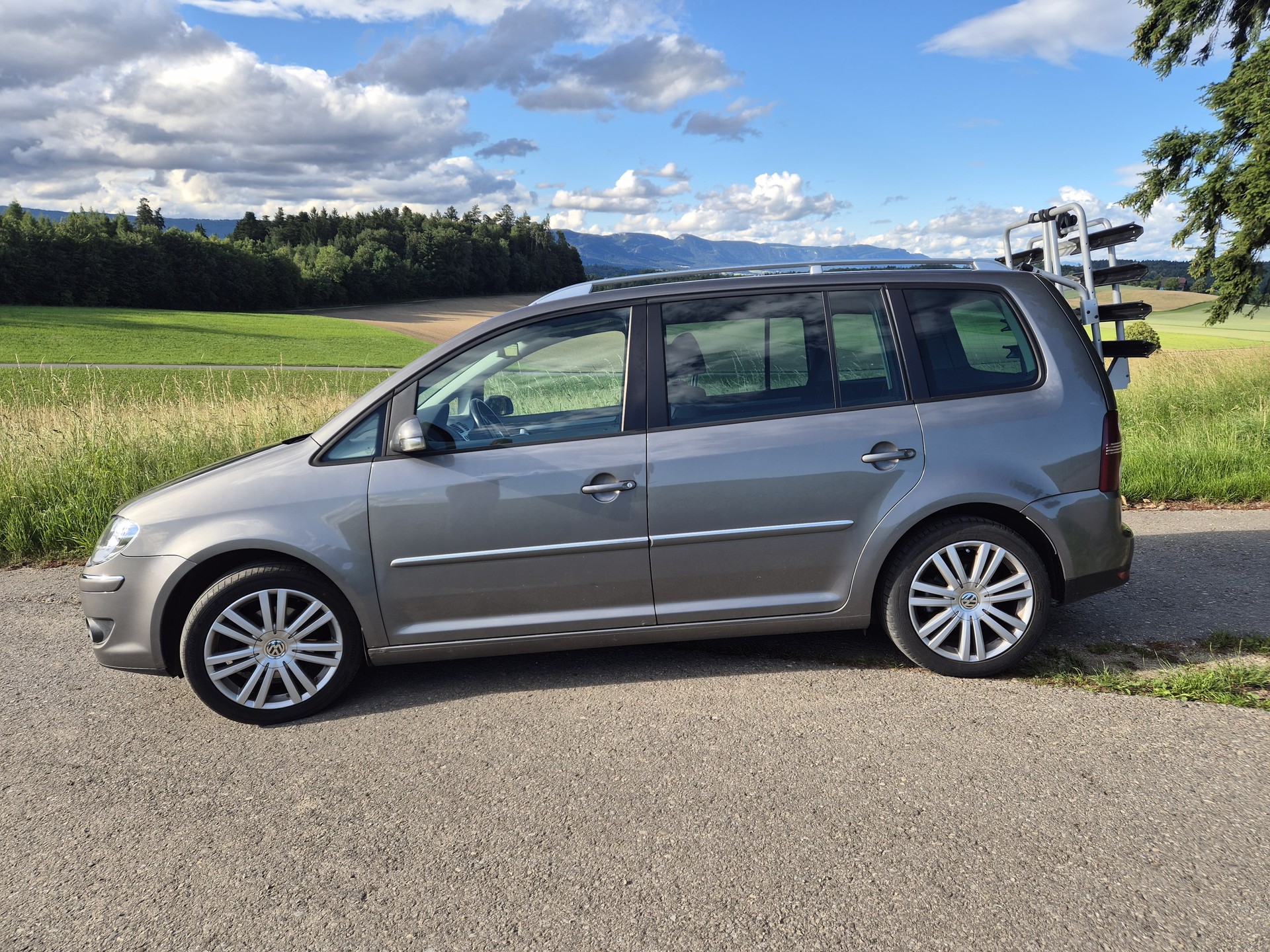 VW 2.0 TDI DPF 140 Trendline-image-0