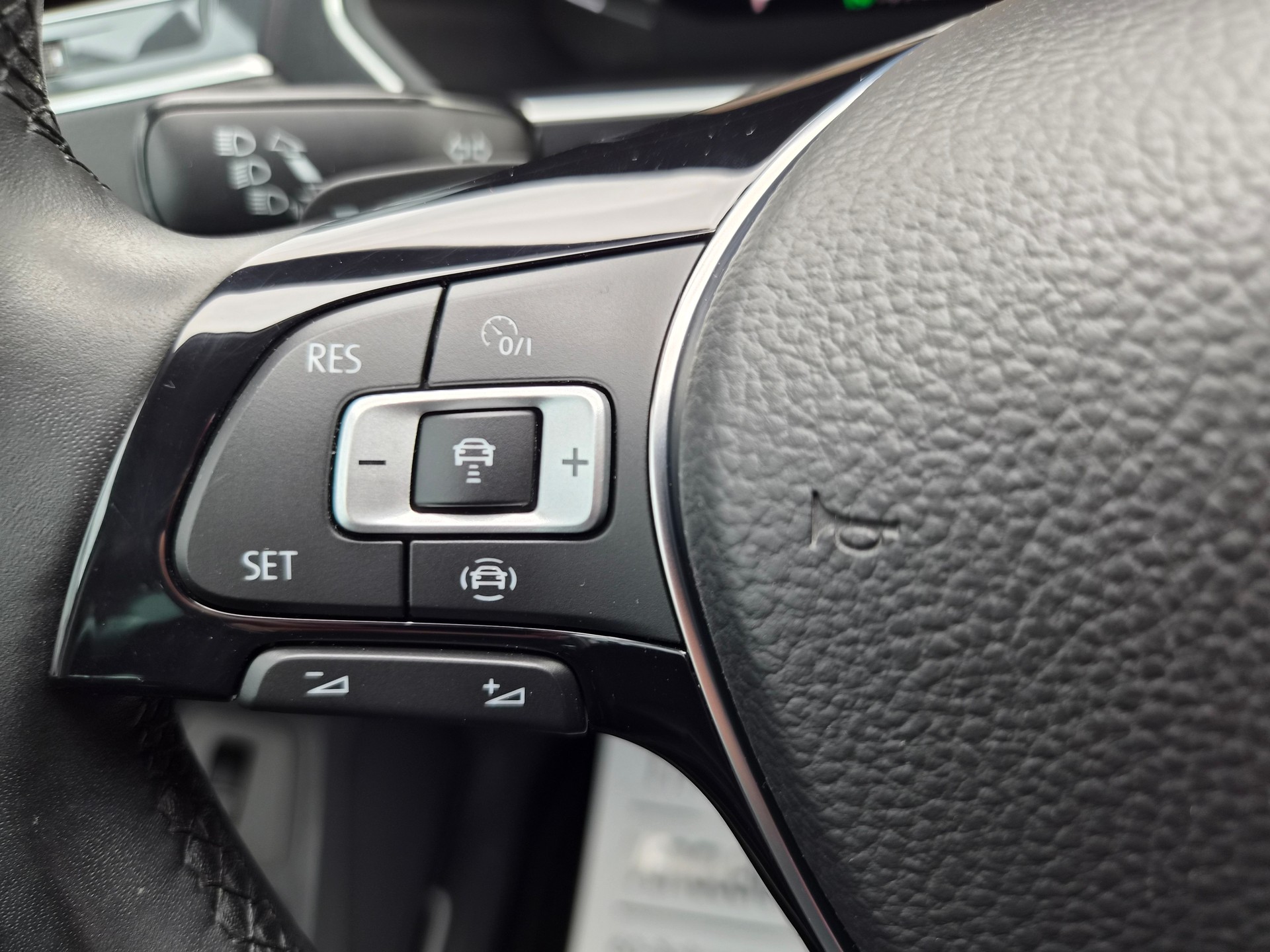 VW Tiguan 2.0TSI Highline 4Motion DSG-image-17