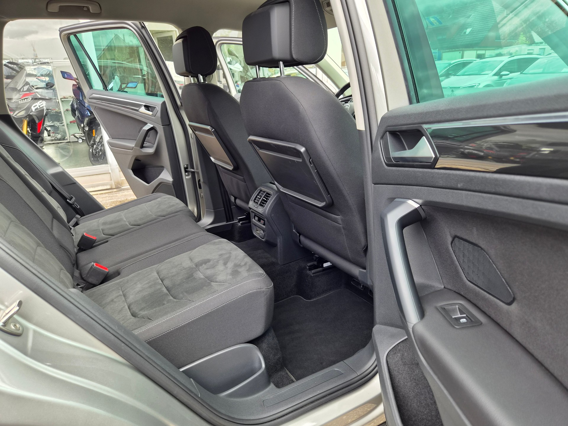 VW Tiguan 2.0TSI Highline 4Motion DSG-image-10
