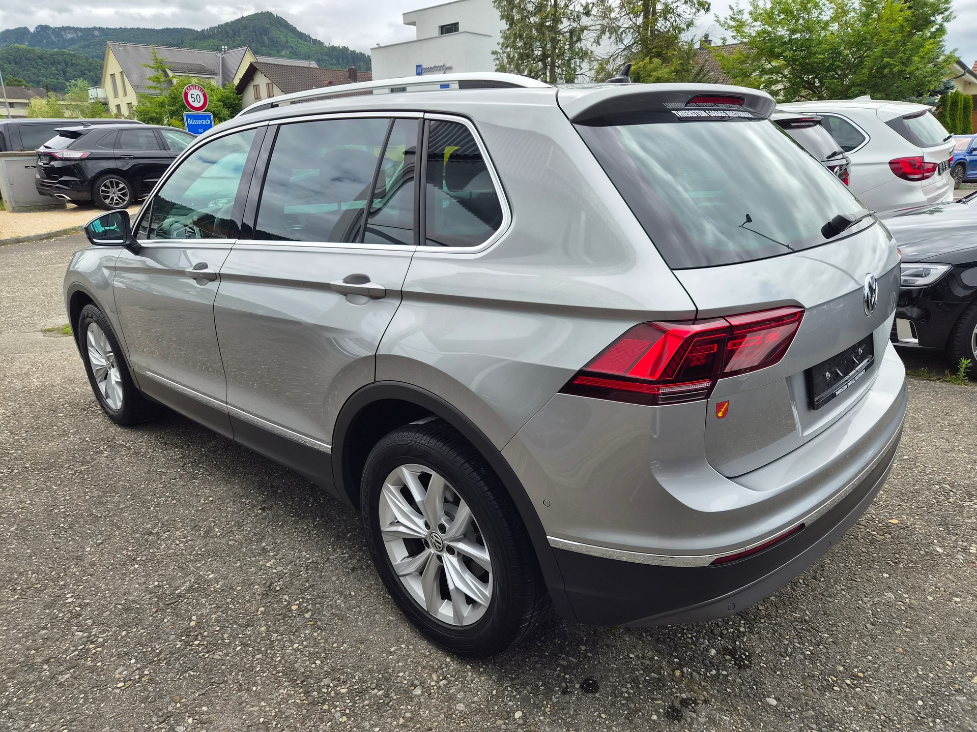 VW Tiguan 2.0TSI Highline 4Motion DSG-image-3