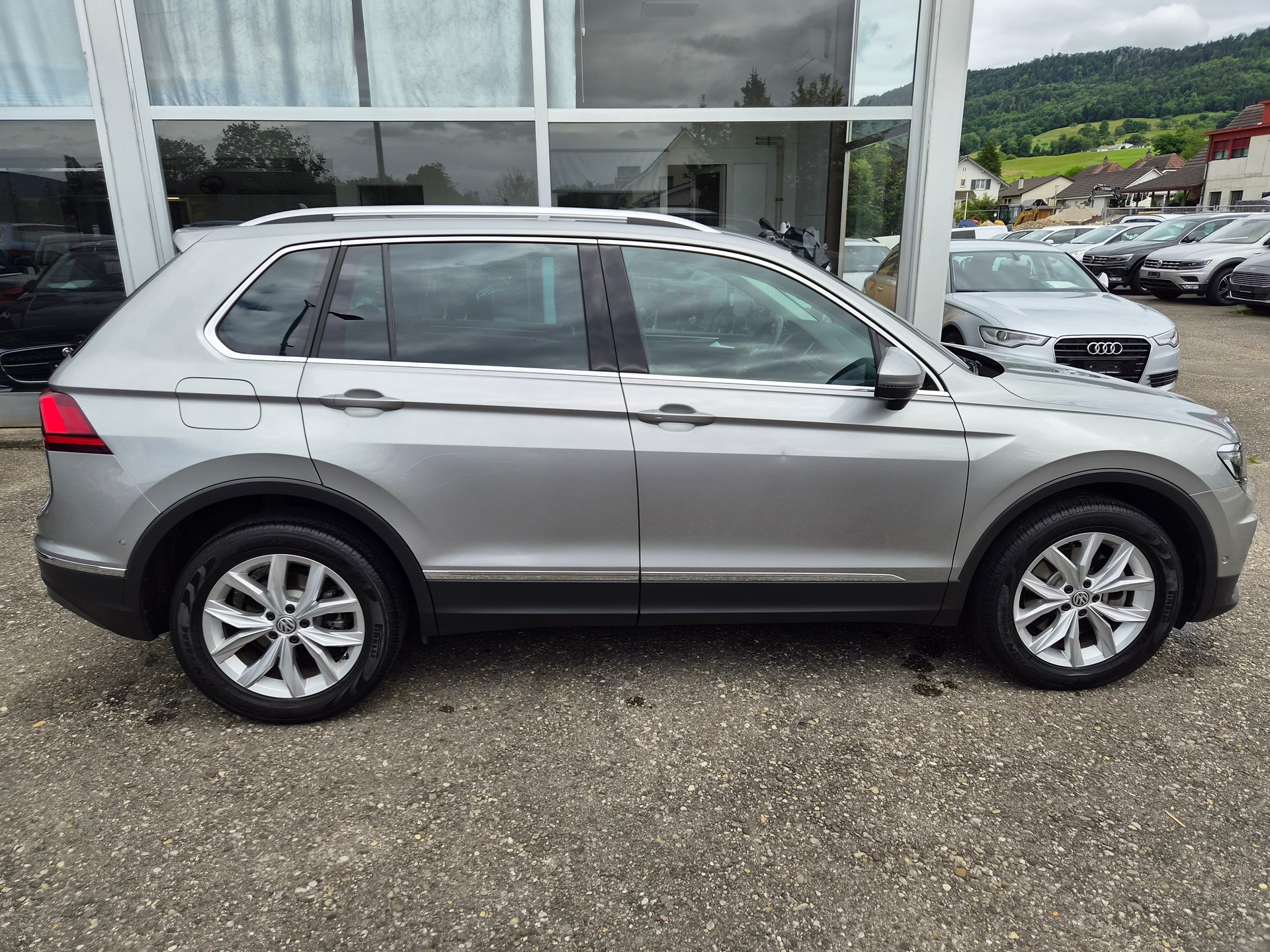 VW Tiguan 2.0TSI Highline 4Motion DSG-image-6