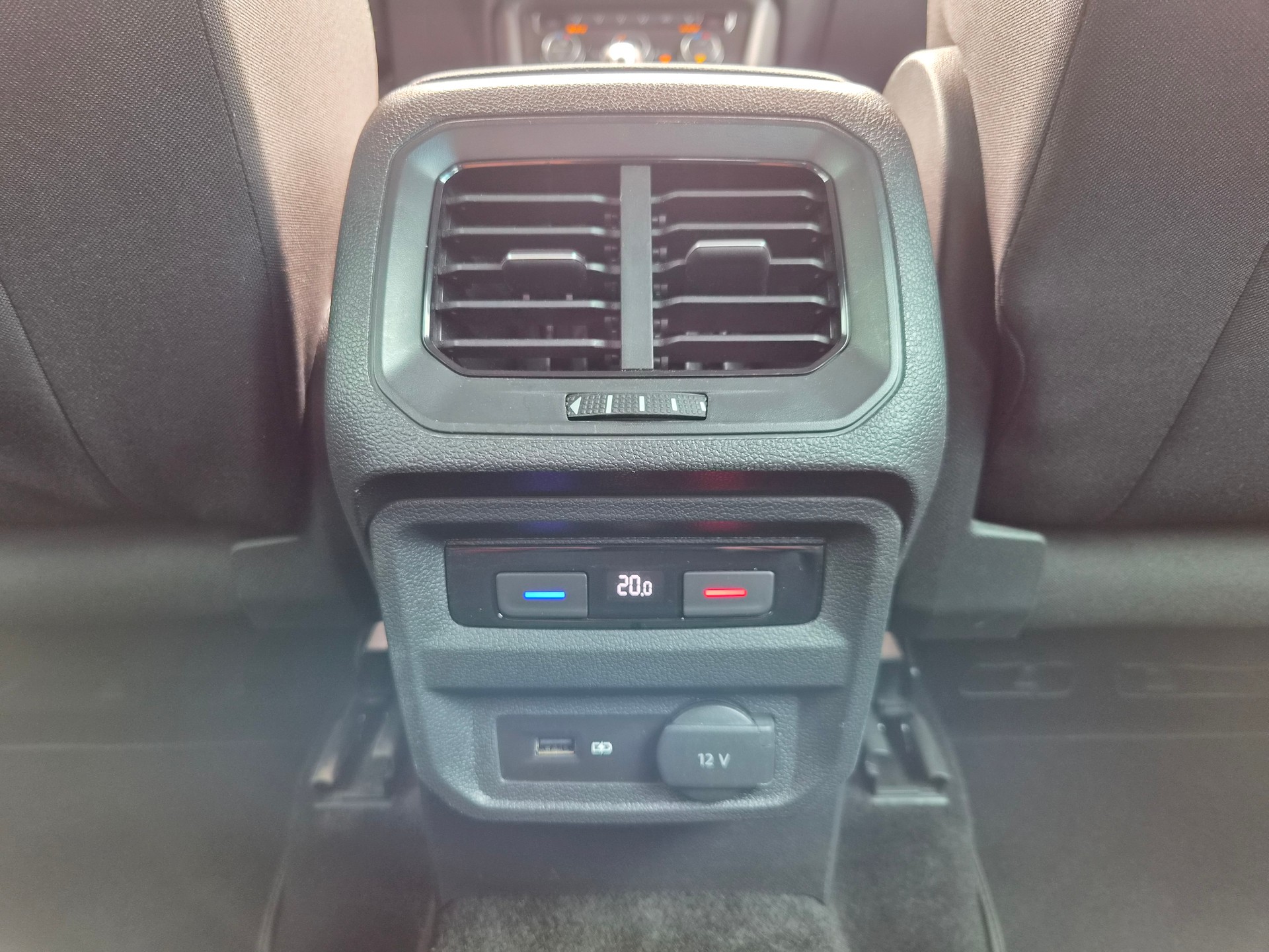 VW Tiguan 2.0TSI Highline 4Motion DSG-image-25