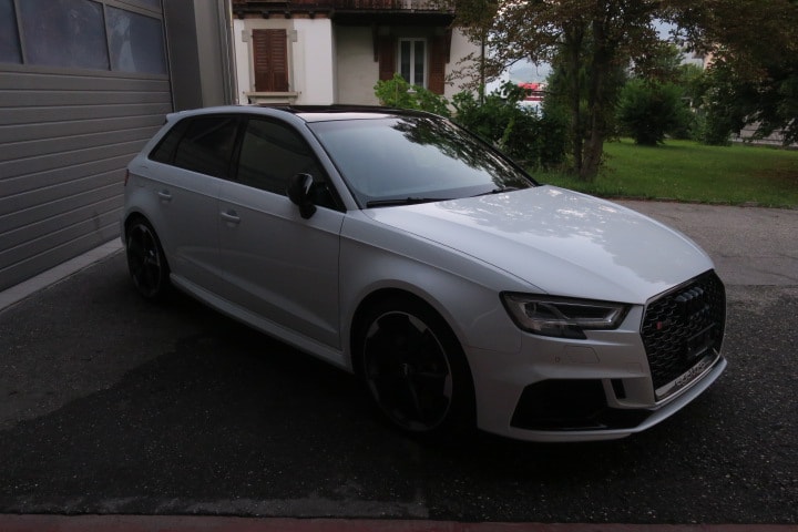 AUDI RS3 Sportback 2.5 TSI quattro S-tronic-image-2