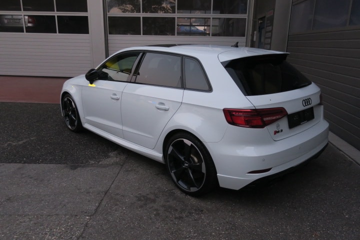 AUDI RS3 Sportback 2.5 TSI quattro S-tronic-image-3