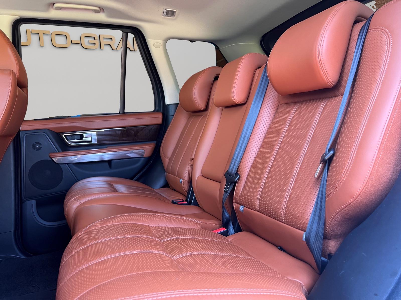 LAND ROVER Range Rover Sport 3.0 TDV6 HSE Automatic-image-11