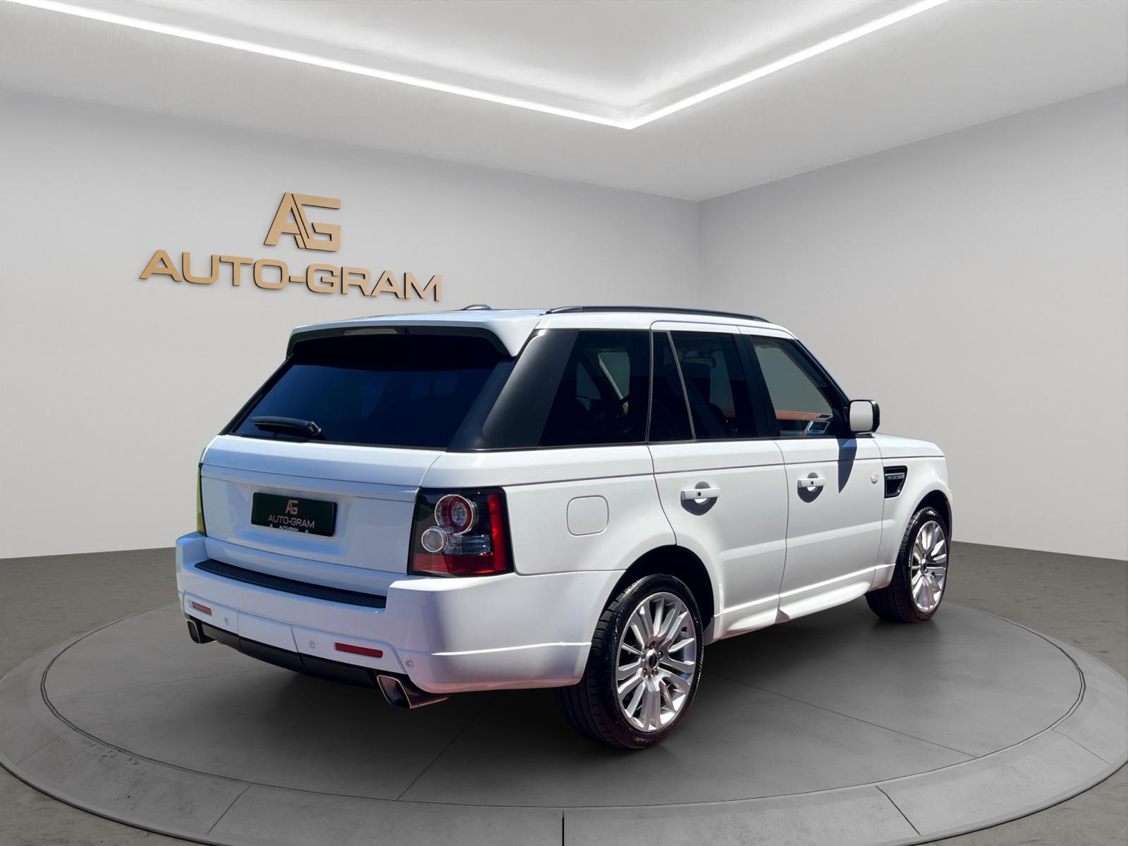 LAND ROVER Range Rover Sport 3.0 TDV6 HSE Automatic-image-4