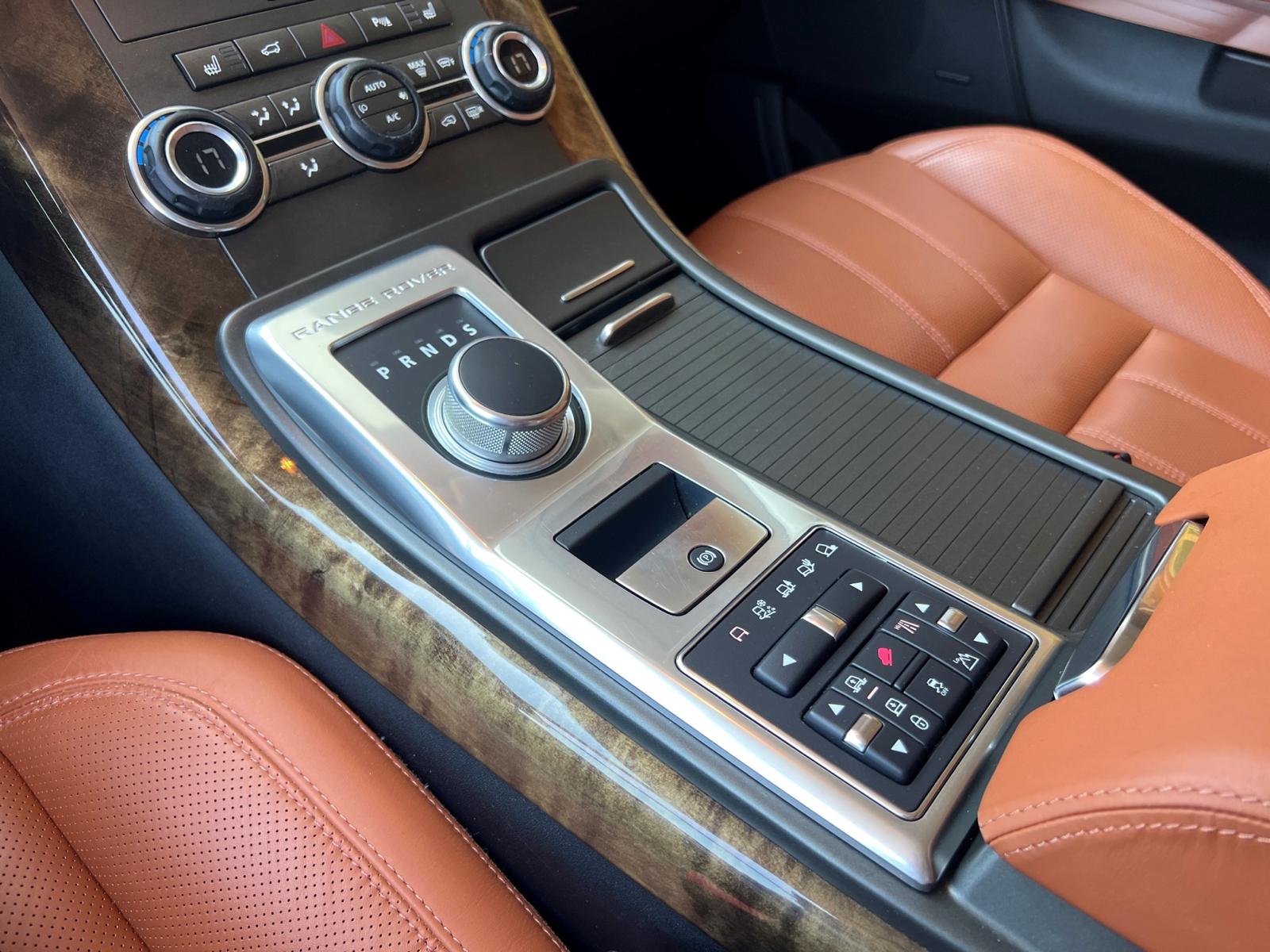 LAND ROVER Range Rover Sport 3.0 TDV6 HSE Automatic-image-23