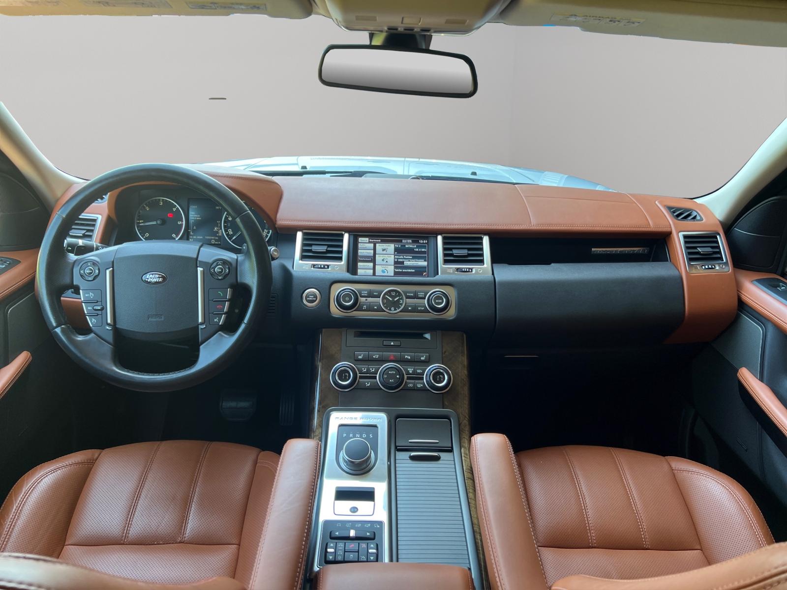 LAND ROVER Range Rover Sport 3.0 TDV6 HSE Automatic-image-16