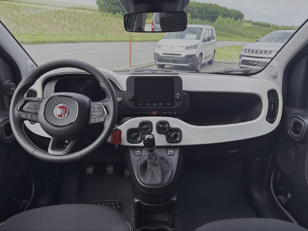 FIAT Pandina 1.0 Hybrid Cross-image-2