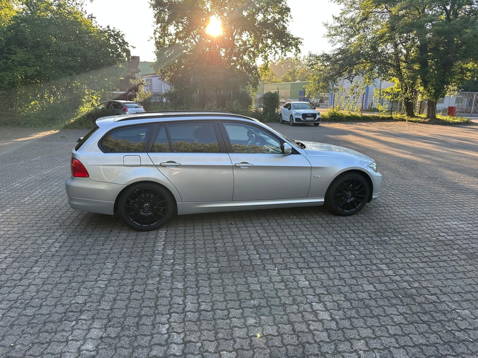 BMW 318d-image-6