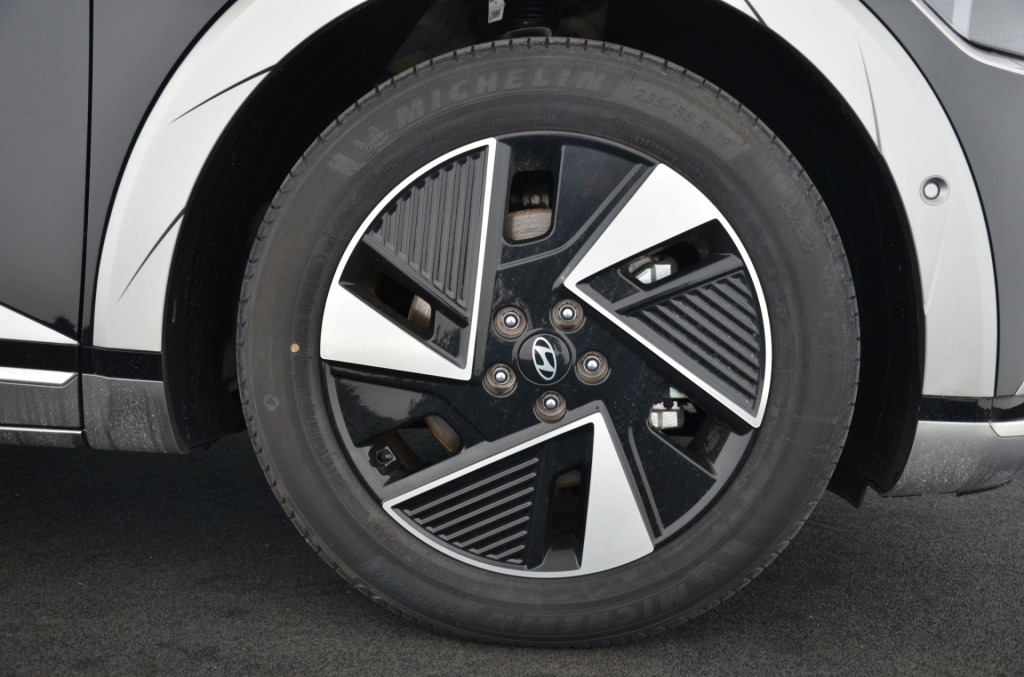 HYUNDAI Ioniq 5 Prestige 84kWh 4WD-image-9