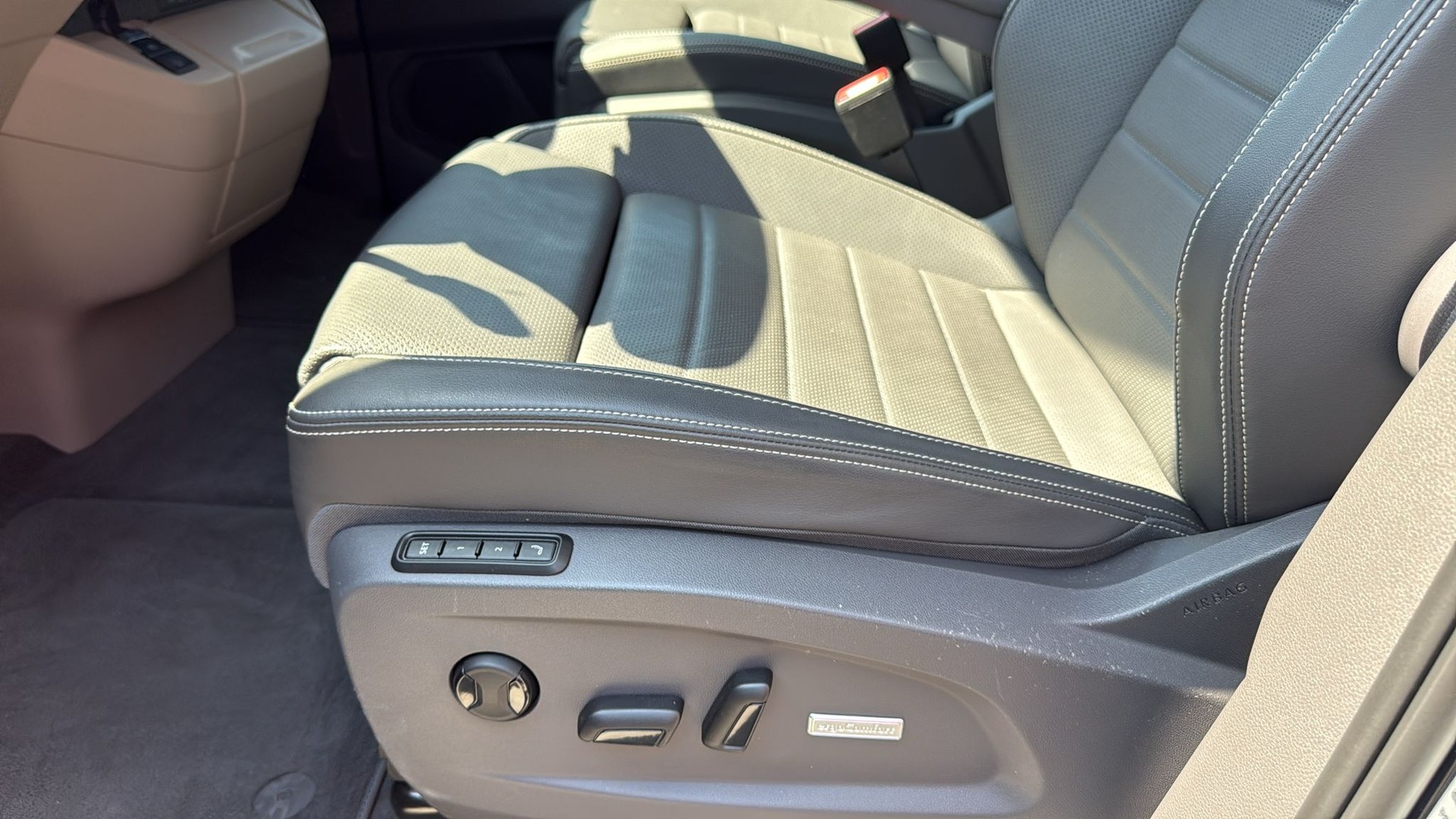 VW Multivan 2.0 TSI Style Liberty DSG Lang-image-20