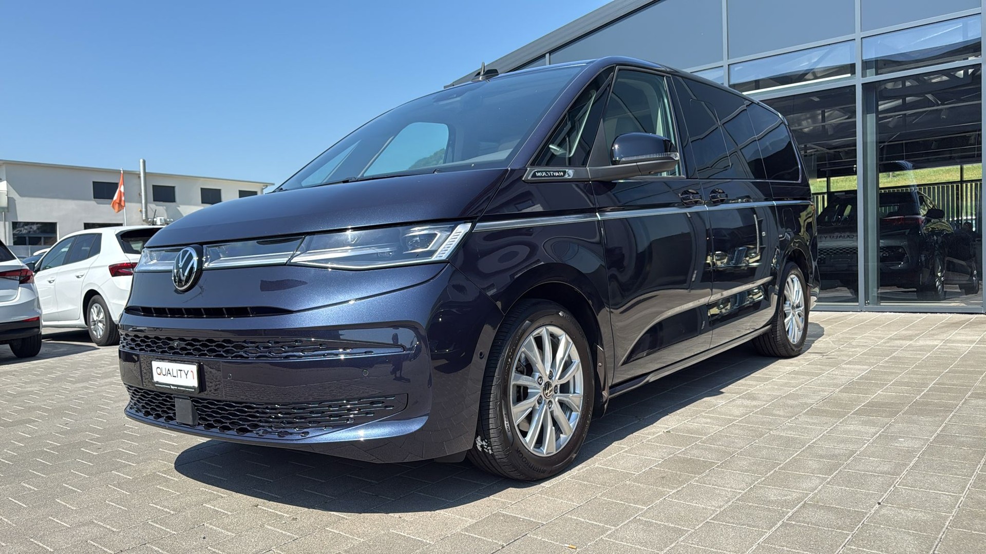 VW Multivan 2.0 TSI Style Liberty DSG Lang-showroom-element-3