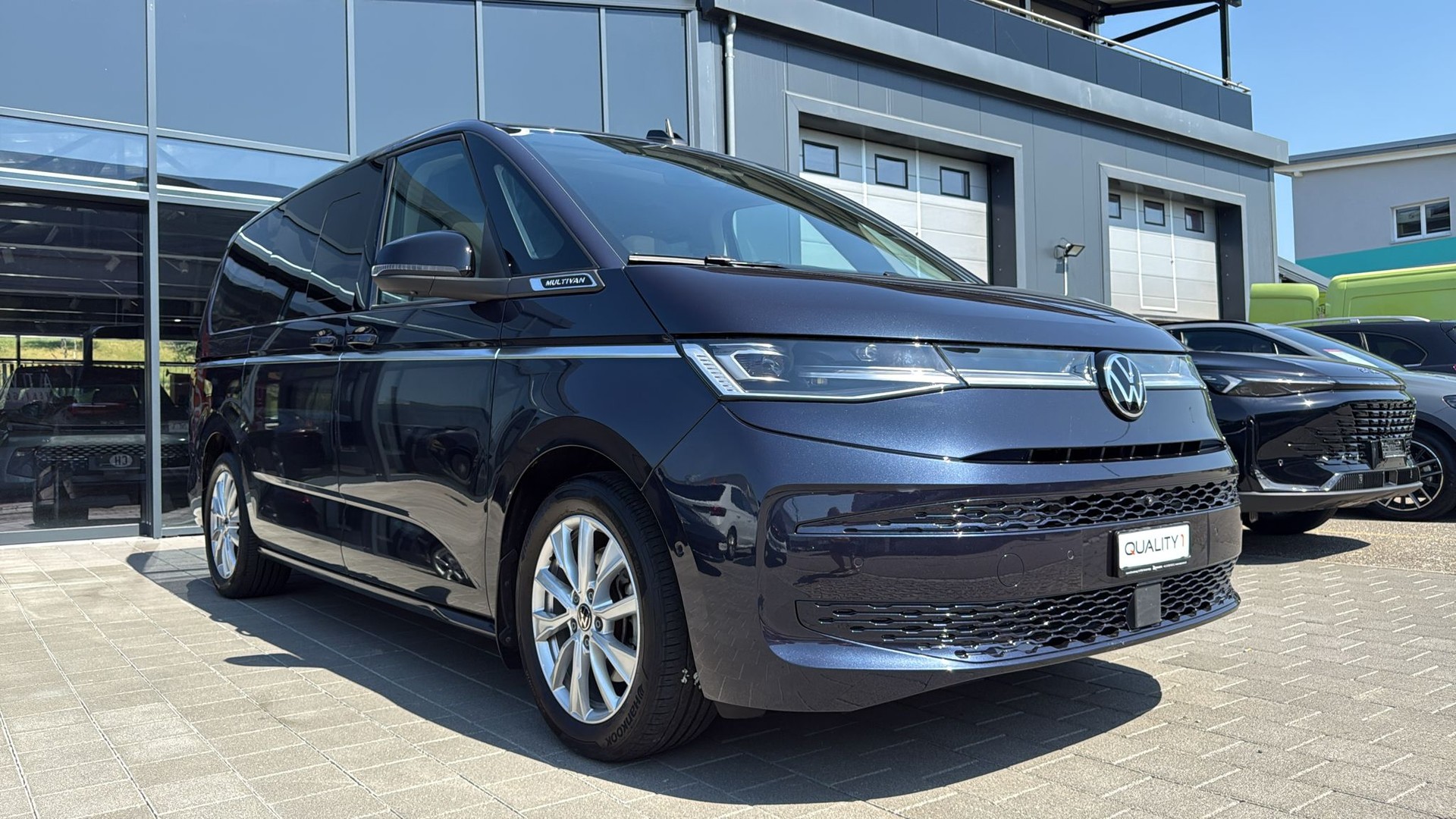 VW Multivan 2.0 TSI Style Liberty DSG Lang-image-11
