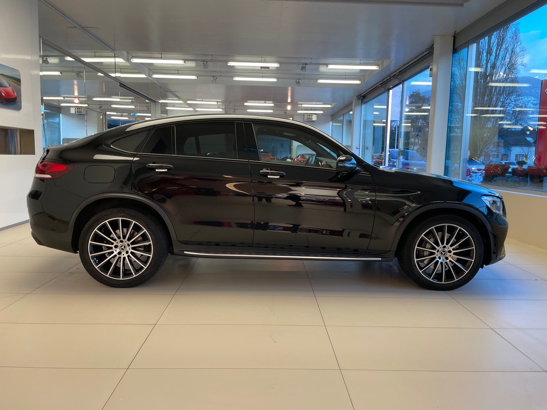 MERCEDES-BENZ GLC Coupé 400 d AMG Line 4Matic 9G-Tronic-image-4