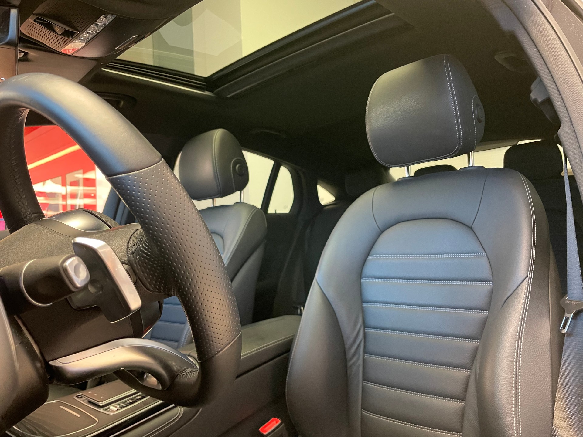 MERCEDES-BENZ GLC Coupé 400 d AMG Line 4Matic 9G-Tronic-image-11