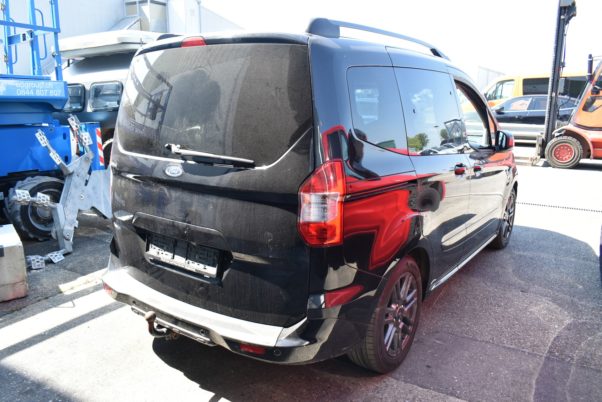 FORD Tourneo Courier 1.0 SCTi Trend-image-1