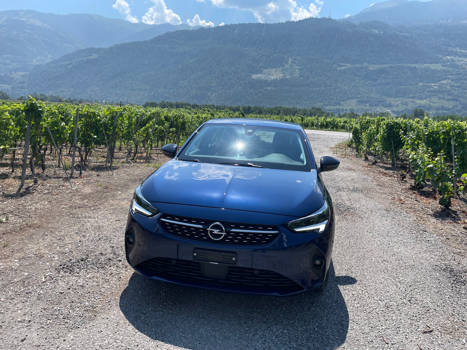 OPEL Corsa e-Elegance-image-2