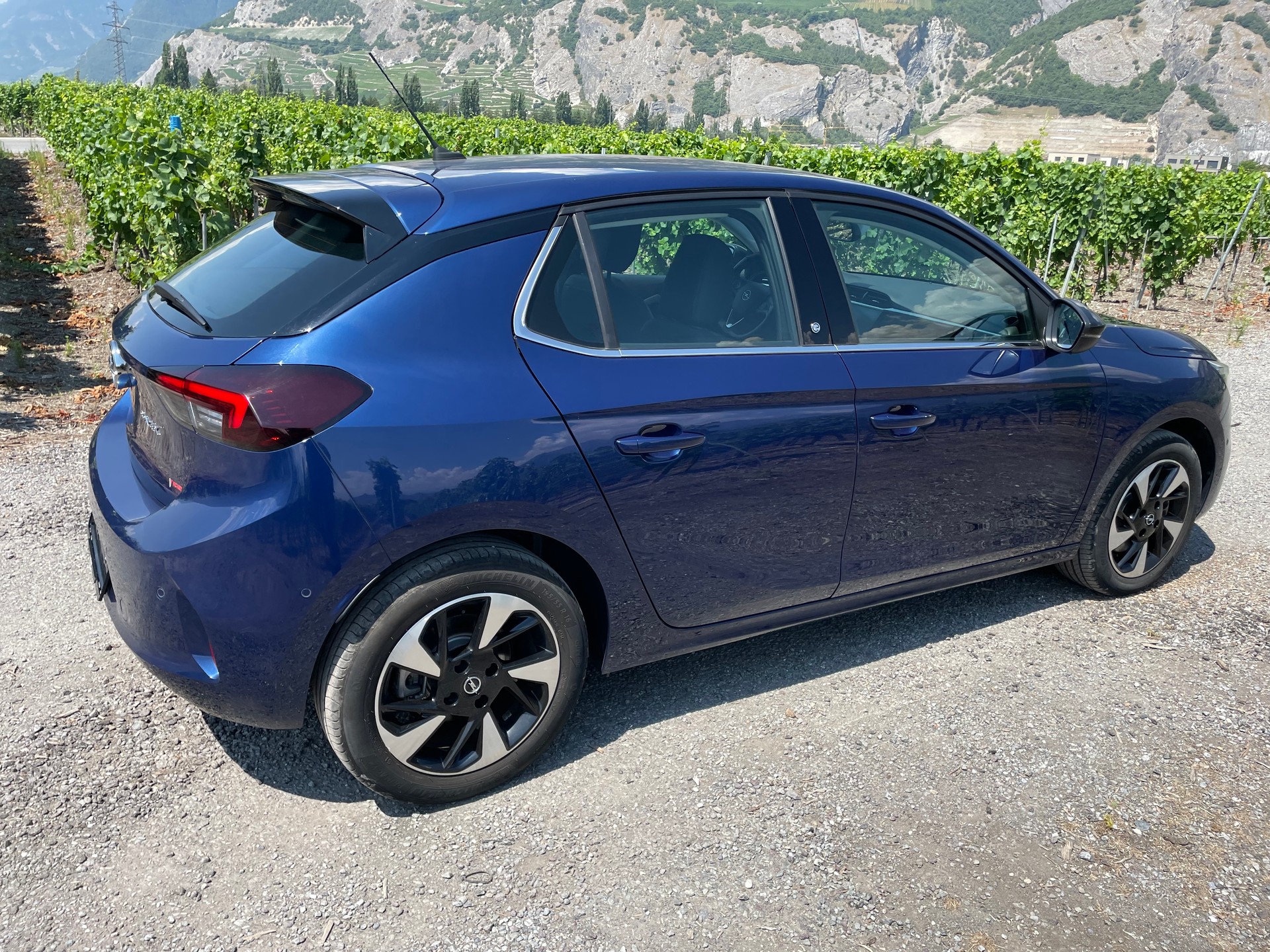 OPEL Corsa e-Elegance-image-6