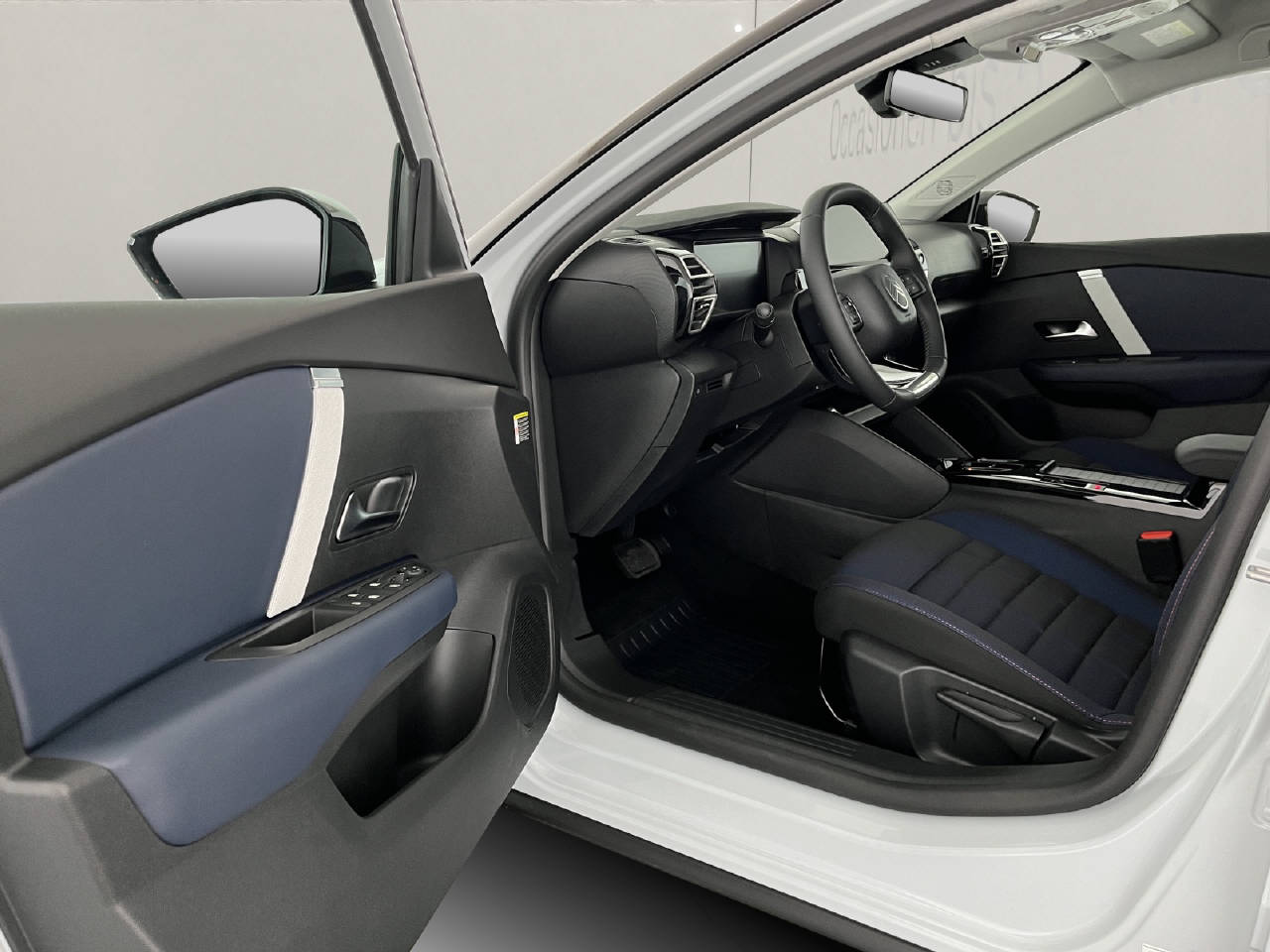 CITROEN C4 1.2 Hybrid Collection-image-6