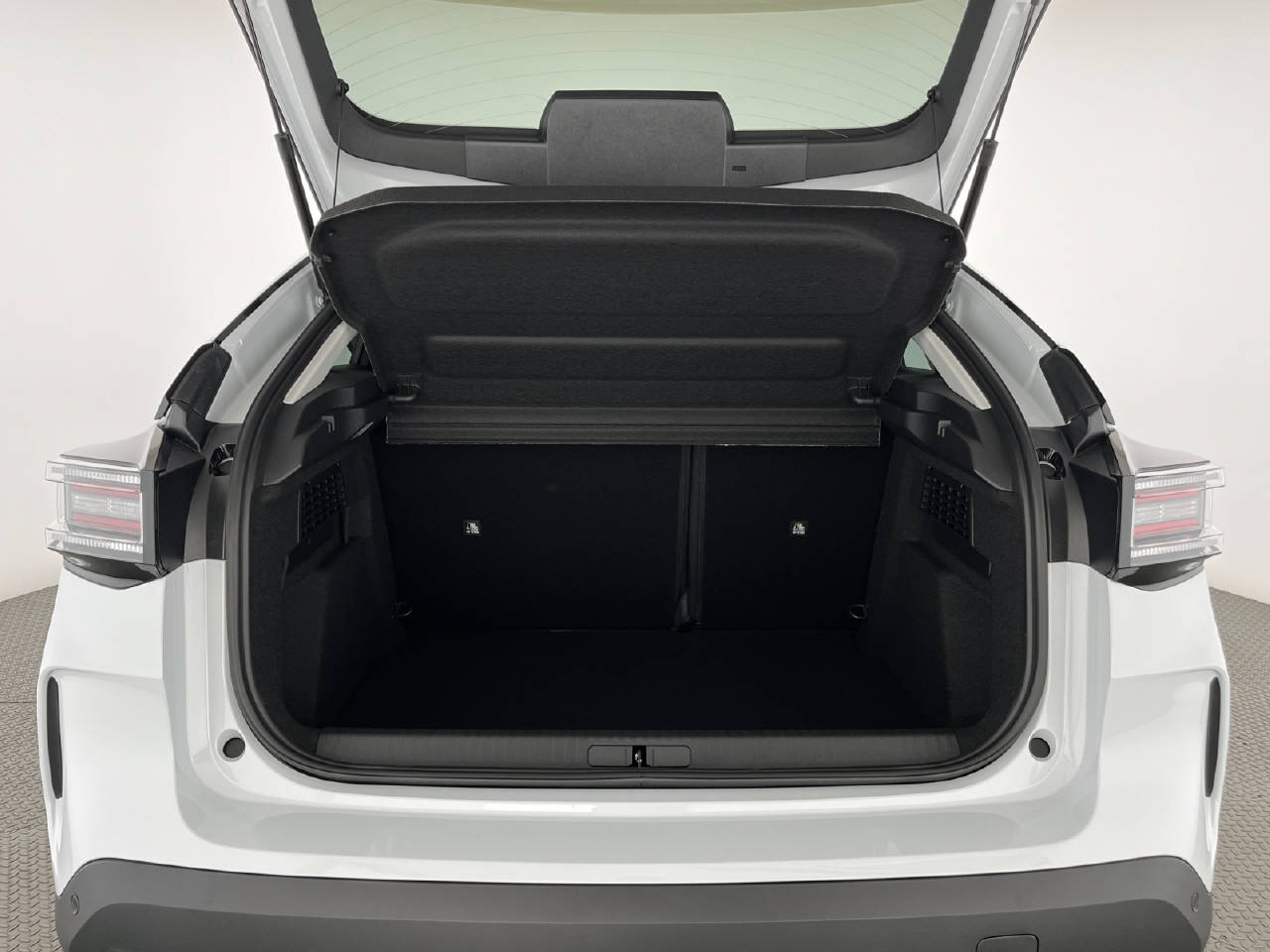 CITROEN C4 1.2 Hybrid Collection-image-17
