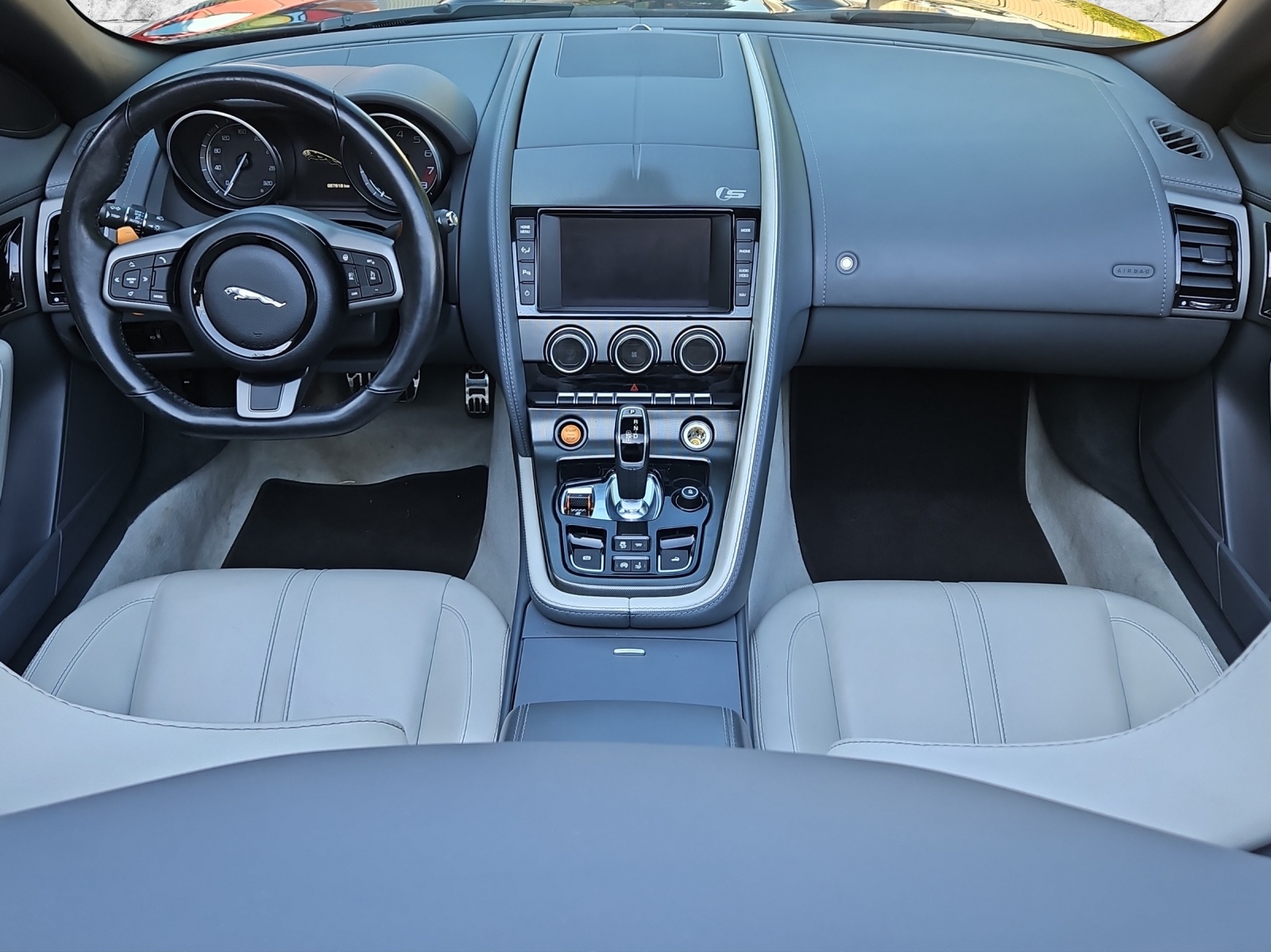 JAGUAR F-Type Convertible 5.0 V8 S-image-5