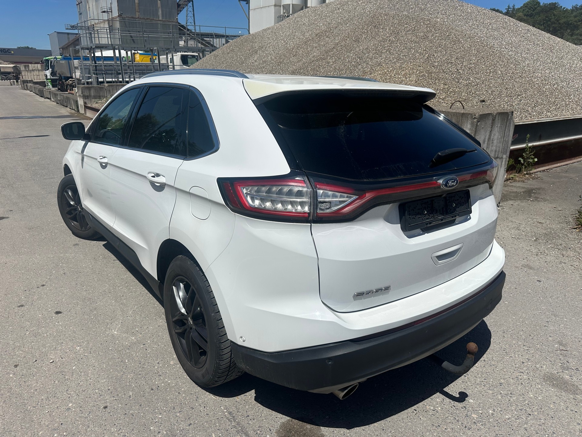 FORD Edge 2.0 TDCi Titanium 4WD PowerShift-image-3