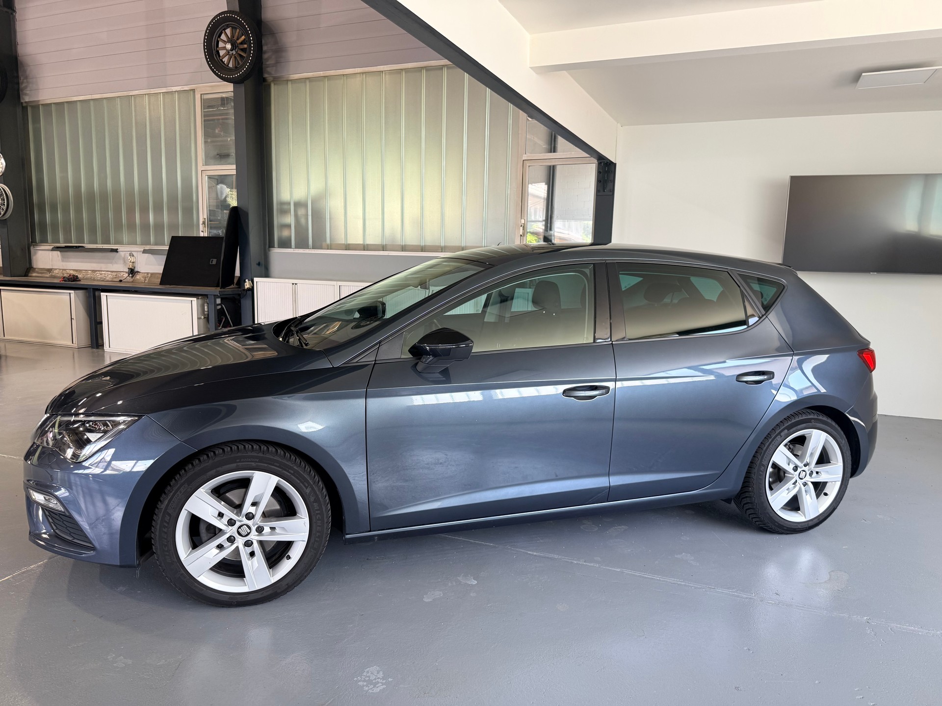 SEAT Leon 1.5 TSI EVO SWISS FR DSG-image-4