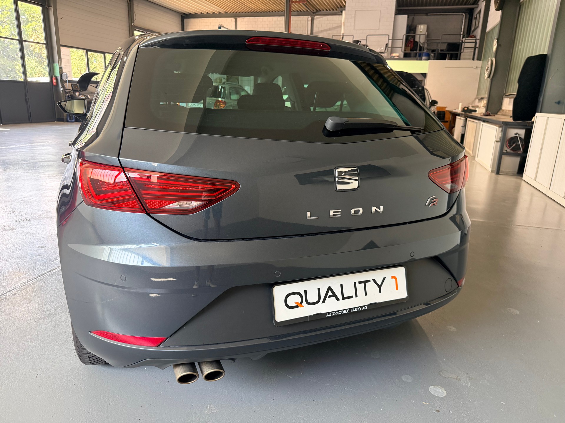 SEAT Leon 1.5 TSI EVO SWISS FR DSG-image-5